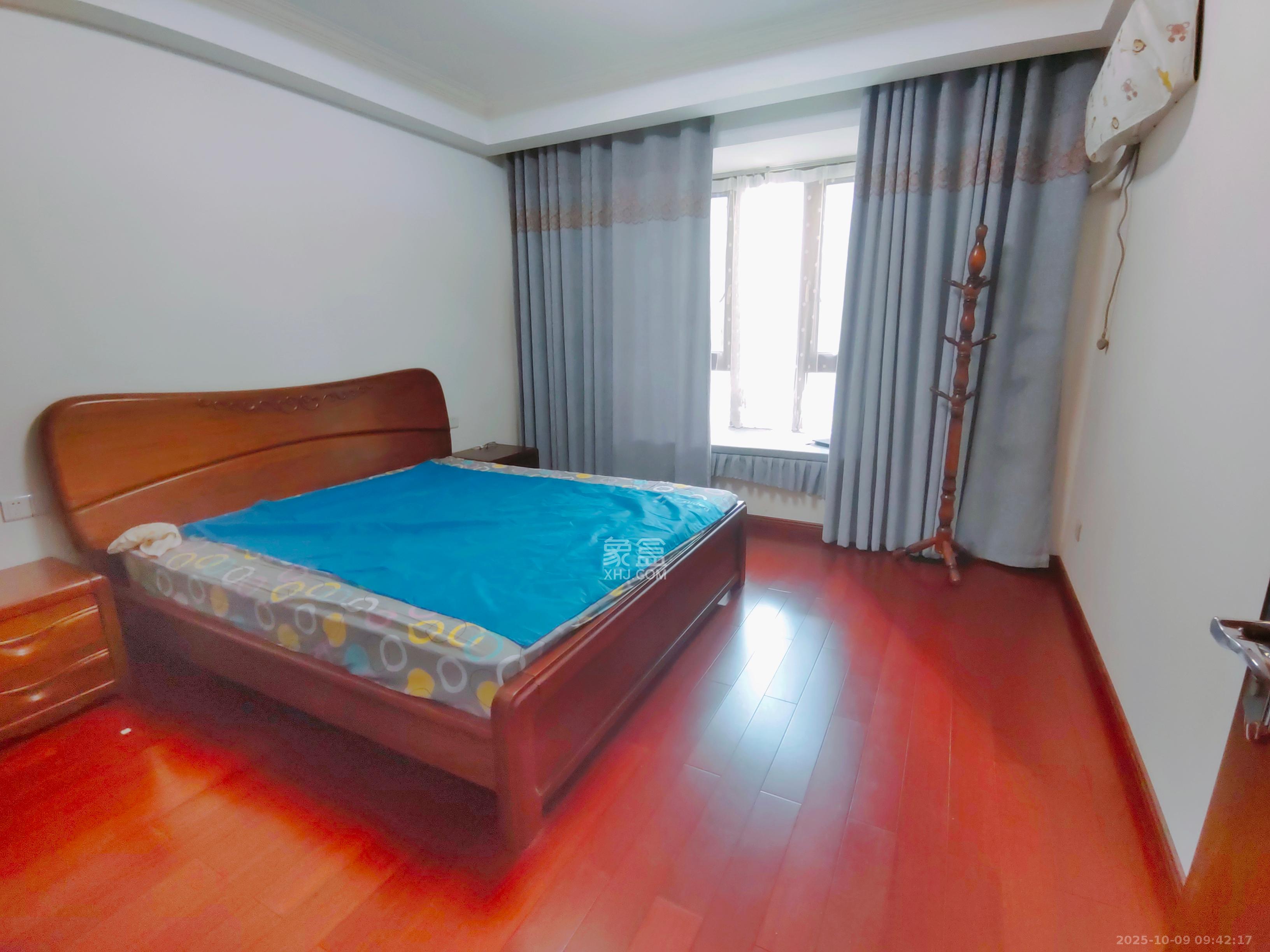 荣升家园(湘江熙岸)  3室2厅2卫    2900.0元/月 荣升家园(湘江熙岸)  3室2厅2卫    2900.0元/月室内图