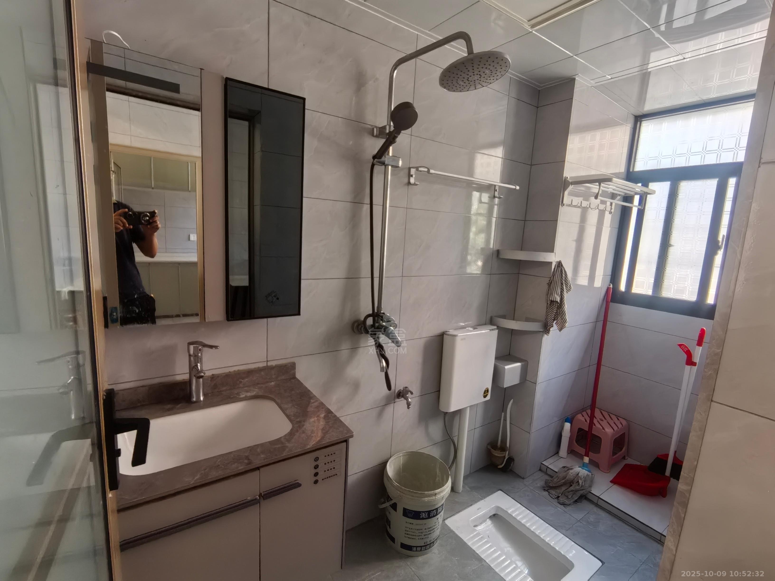 保健巷  2室1厅1卫    1000.0元/月