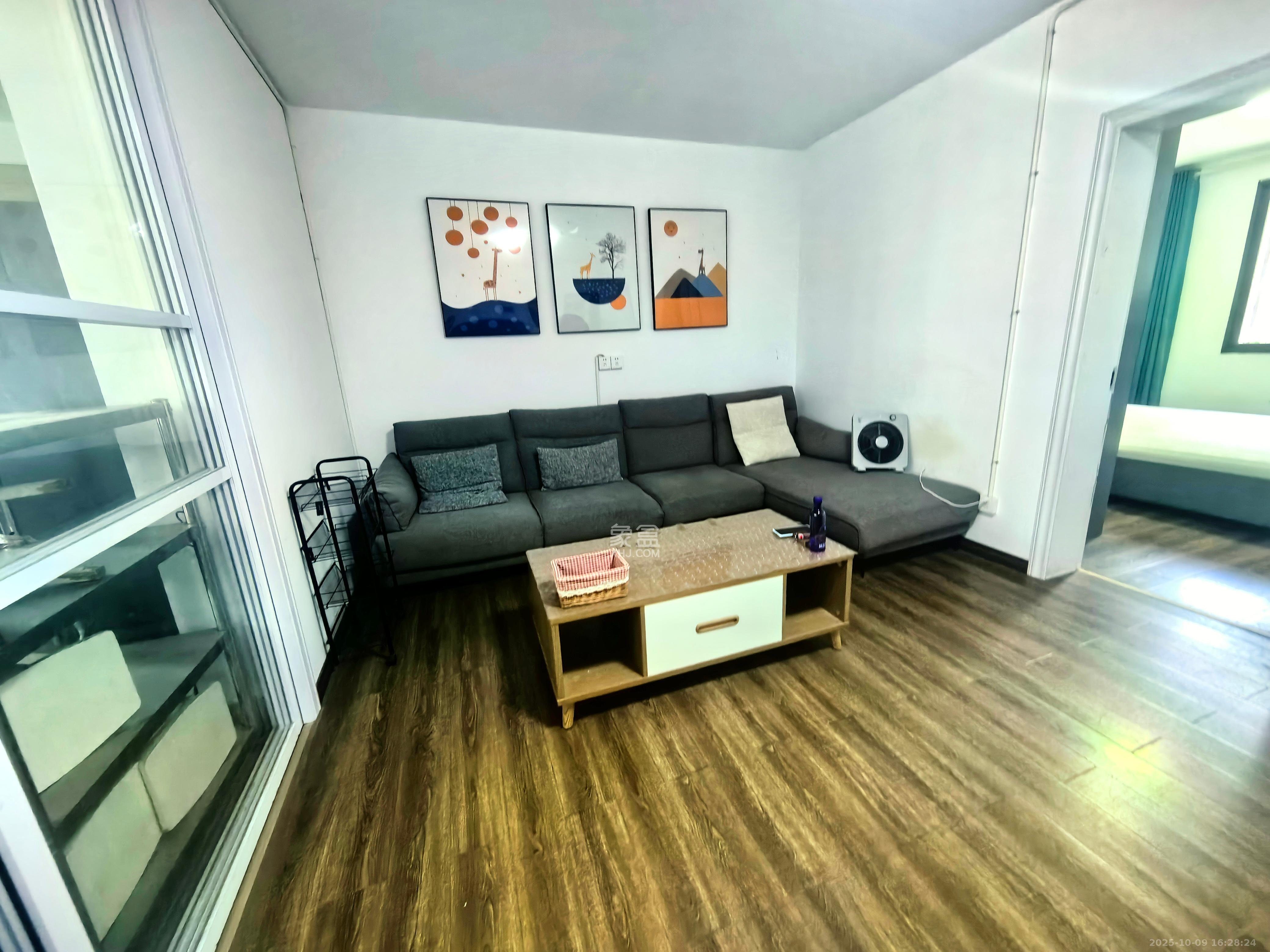 火星镇长沙市公安局 2室2厅1卫 1800.0元/月 火星镇长沙市公安局 2室2厅1卫 1800.0元/月室内图