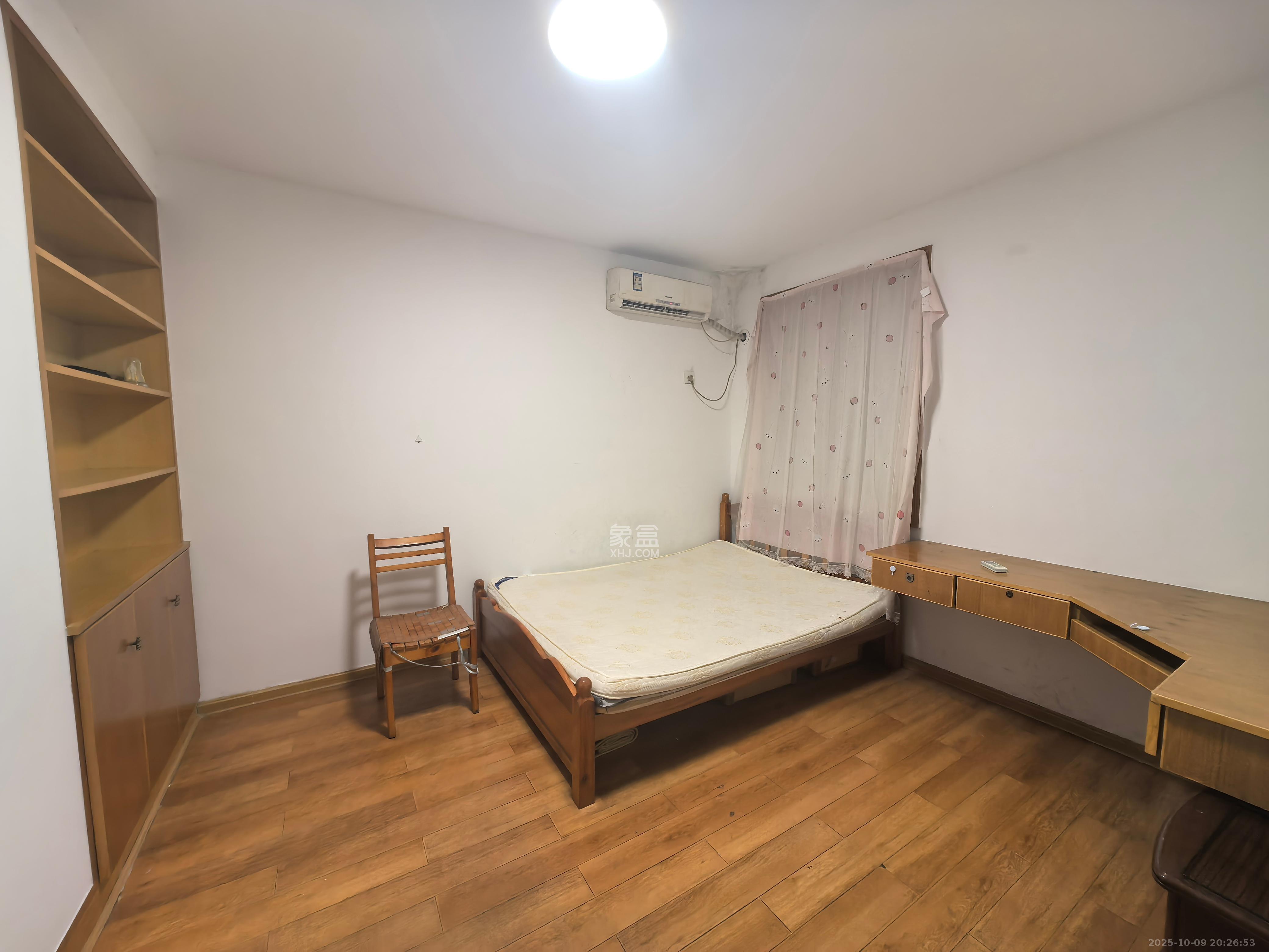 江南公寓  2室2厅1卫    1900.0元/月室内图