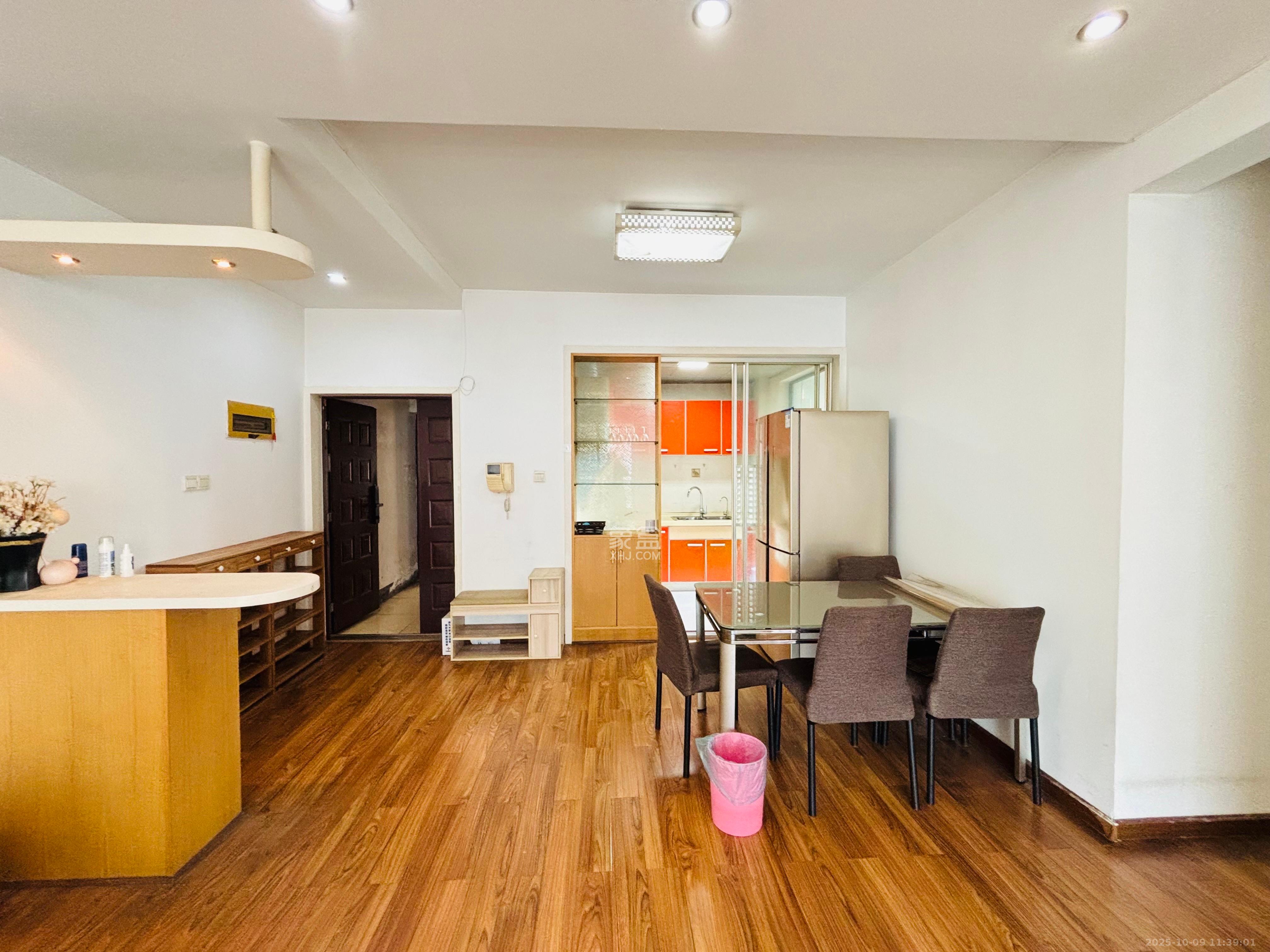 仁和香堤雅境 3室2厅2卫 3200.0元/月 仁和香堤雅境 3室2厅2卫 3200.0元/月室内图