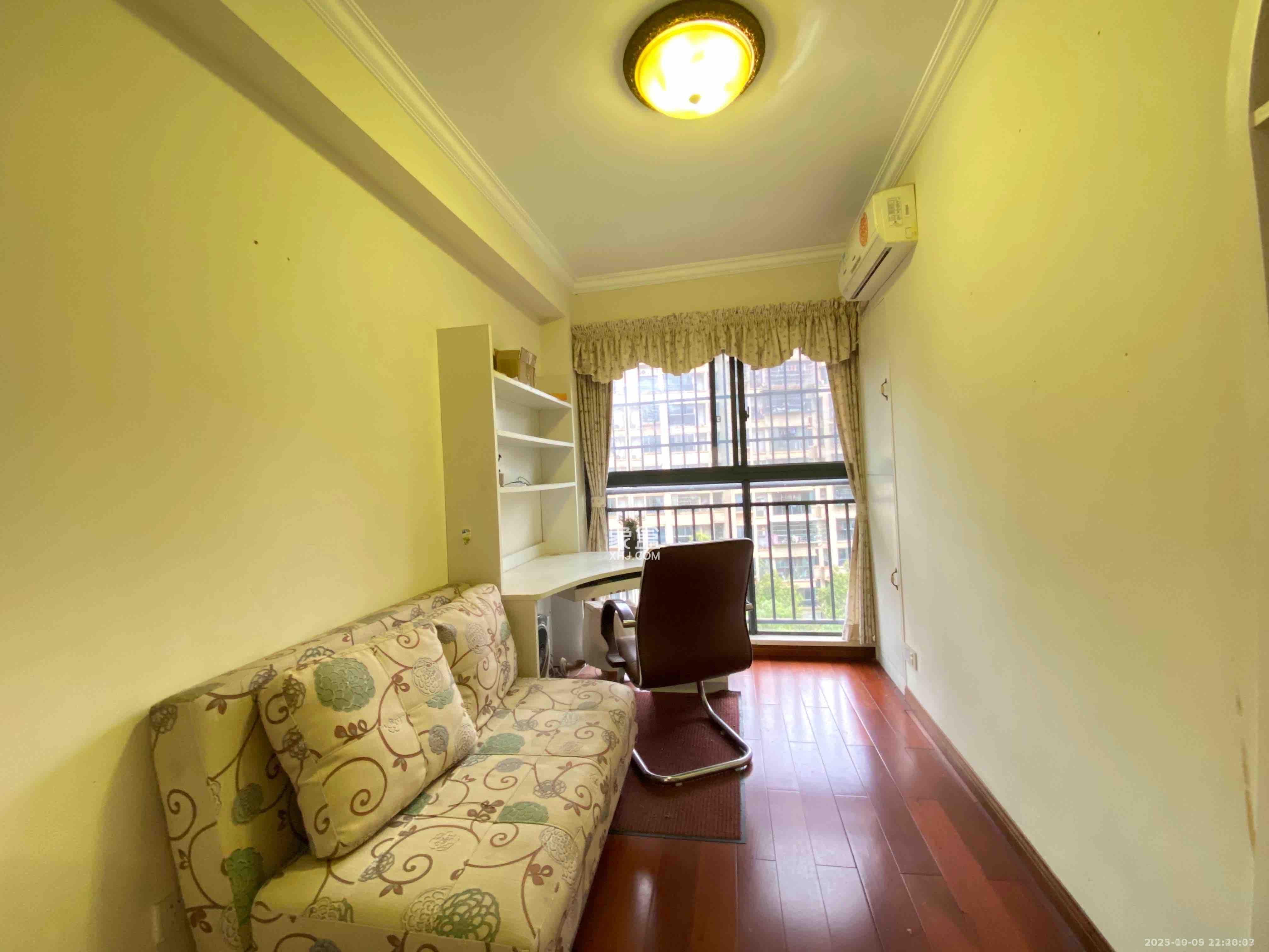 保利麓谷林语A区  3室2厅1卫    2300.0元/月室内图