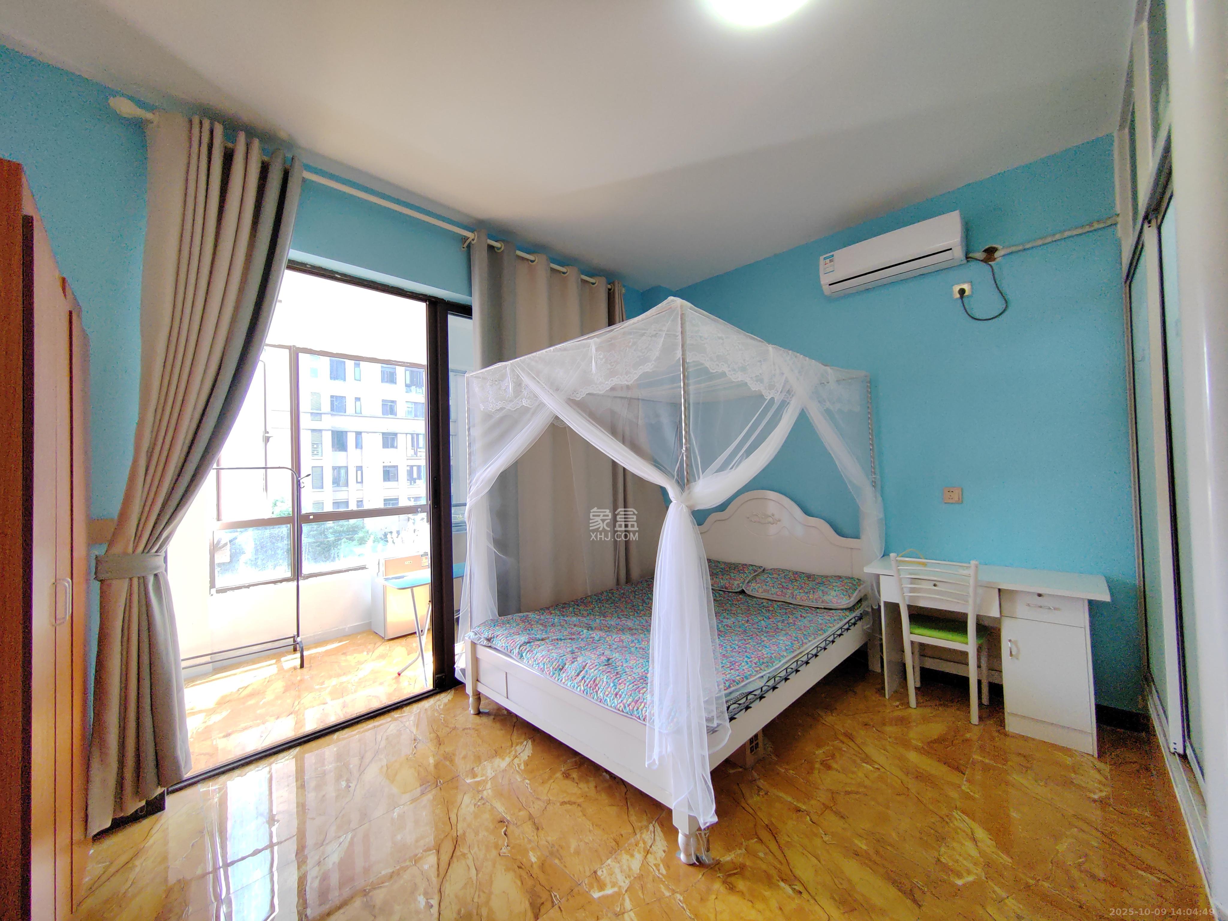 南山雍江汇(滨江国际新城)  1室2厅2卫    1400.0元/月 南山雍江汇(滨江国际新城)  1室2厅2卫    1400.0元/月