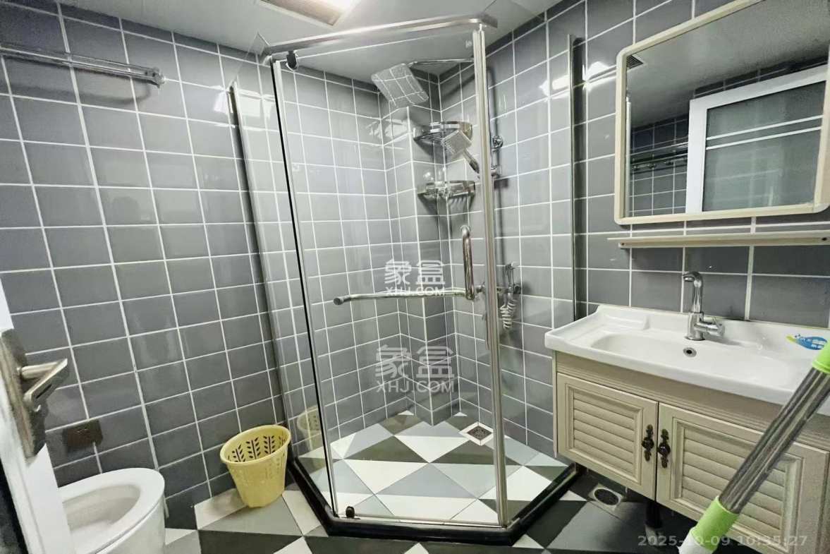 五一钻界 1室1厅1卫 3200.0元/月 五一钻界 1室1厅1卫 3200.0元/月室内图