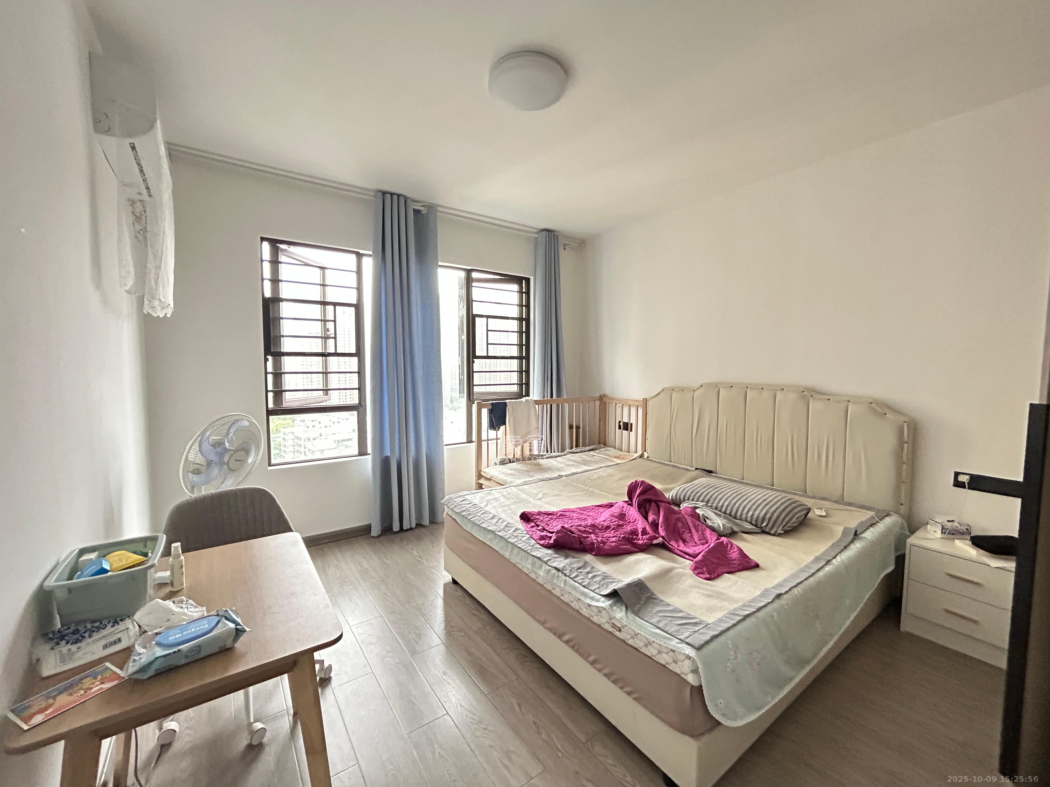 华润琨瑜府  4室2厅2卫    3800.0元/月室内图