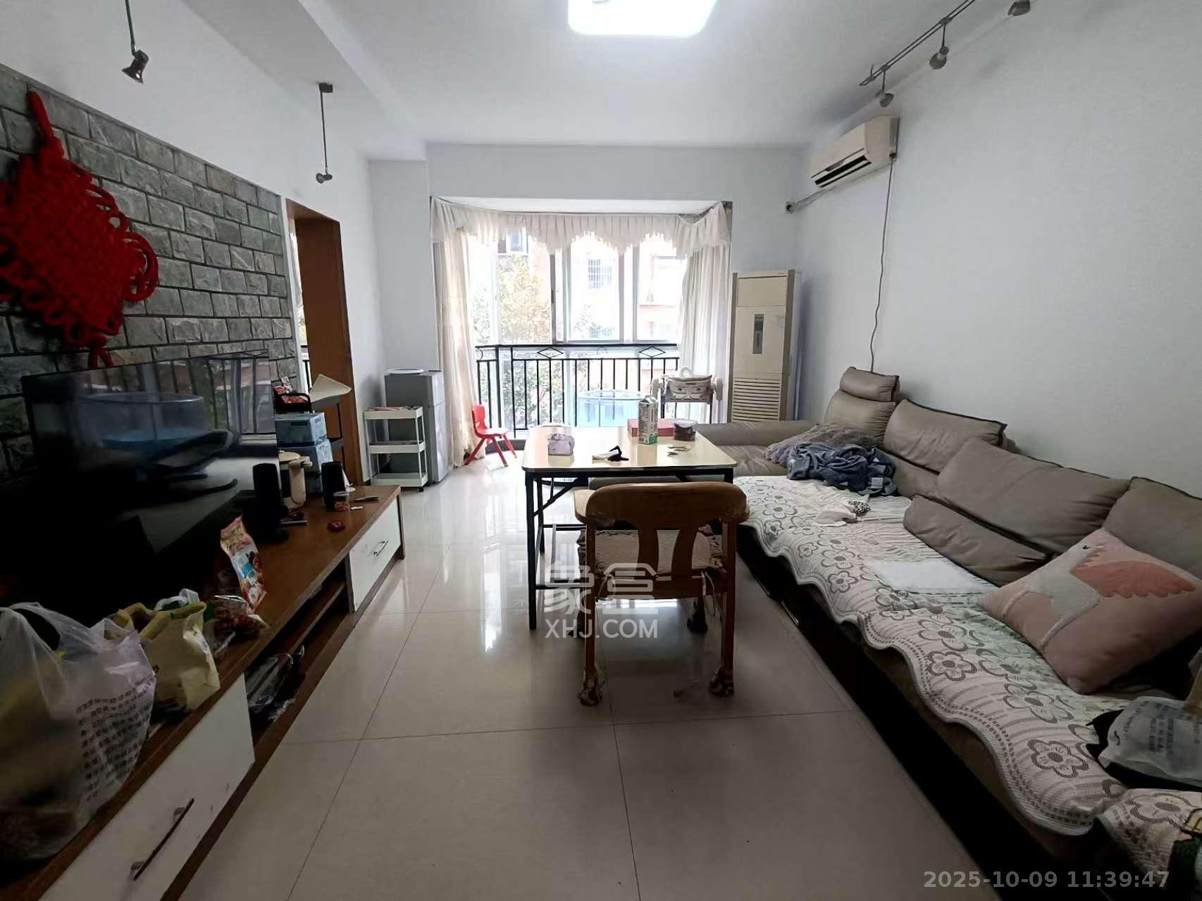 山水庭院  3室2厅1卫    2300.0元/月 山水庭院  3室2厅1卫    2300.0元/月