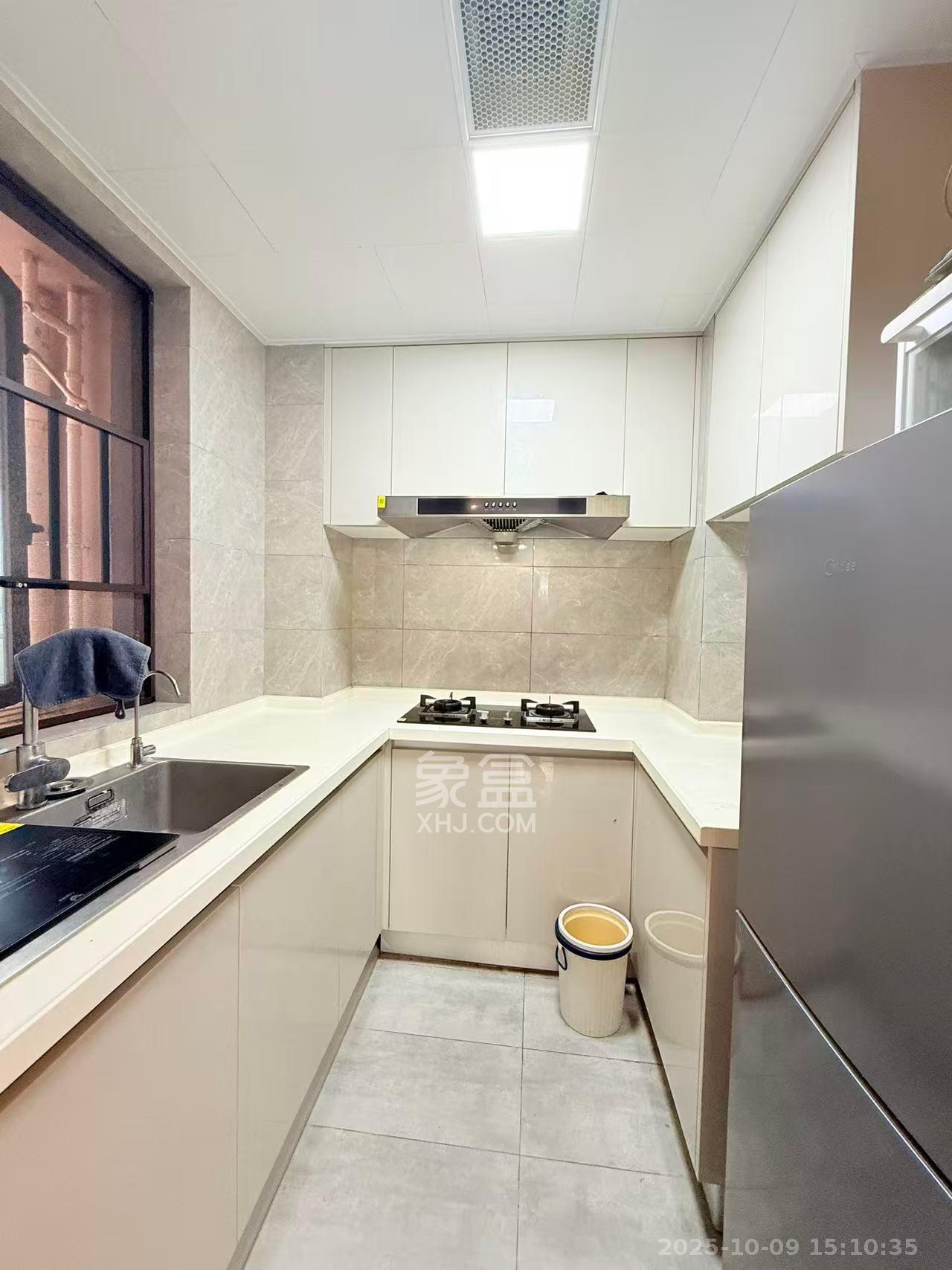 金茂建发泊悦 3室2厅2卫 3200.0元/月 金茂建发泊悦 3室2厅2卫 3200.0元/月室内图