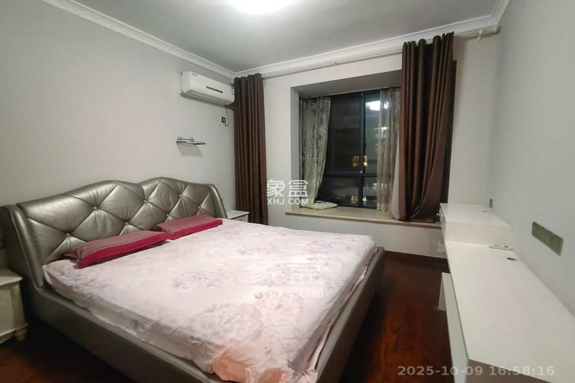 湘江世纪城赏江苑 3室2厅2卫 2700.0元/月 湘江世纪城赏江苑 3室2厅2卫 2700.0元/月室内图