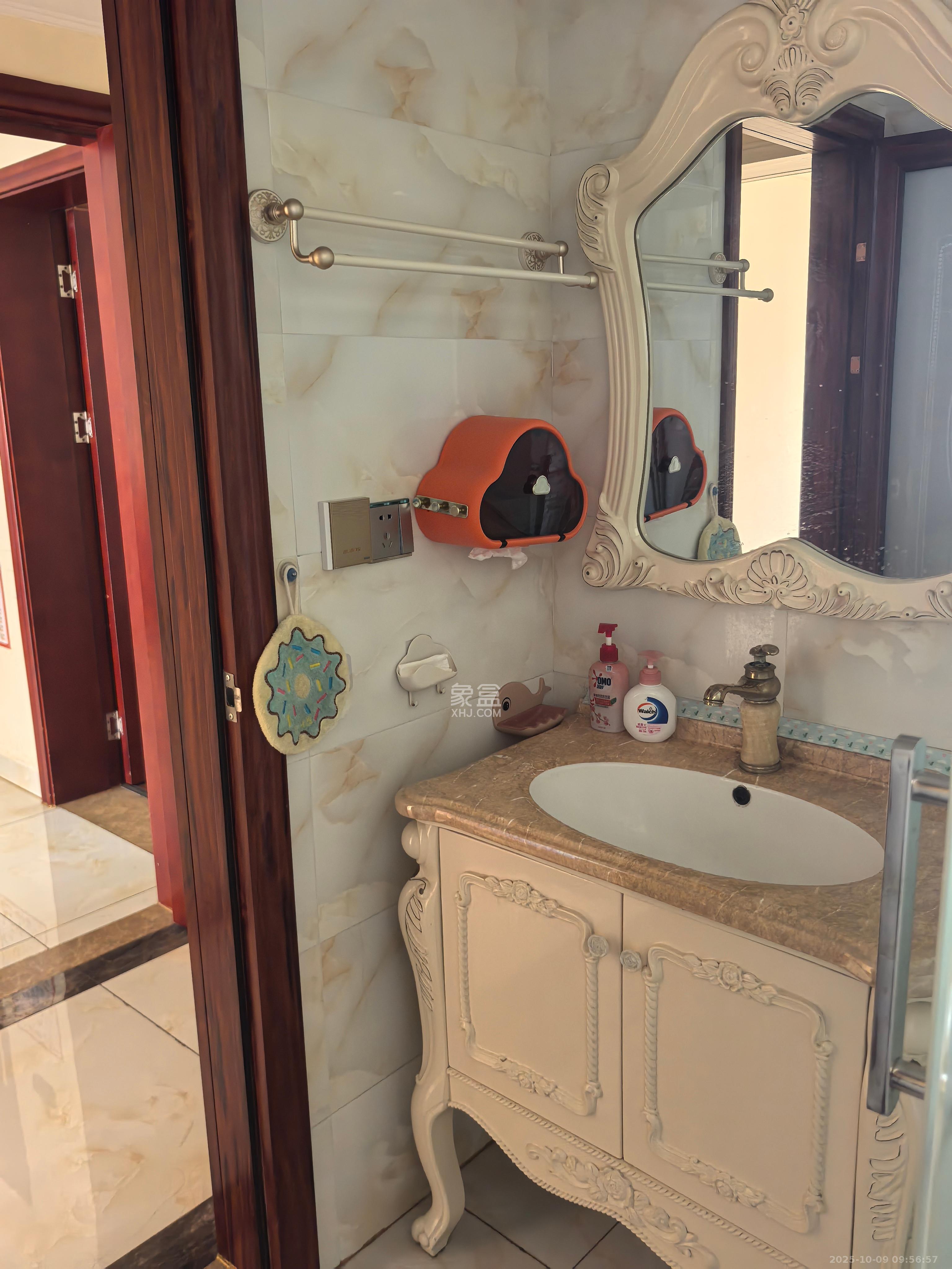 金鸿宇大厦  3室1厅1卫    3500.0元/月 金鸿宇大厦  3室1厅1卫    3500.0元/月室内图