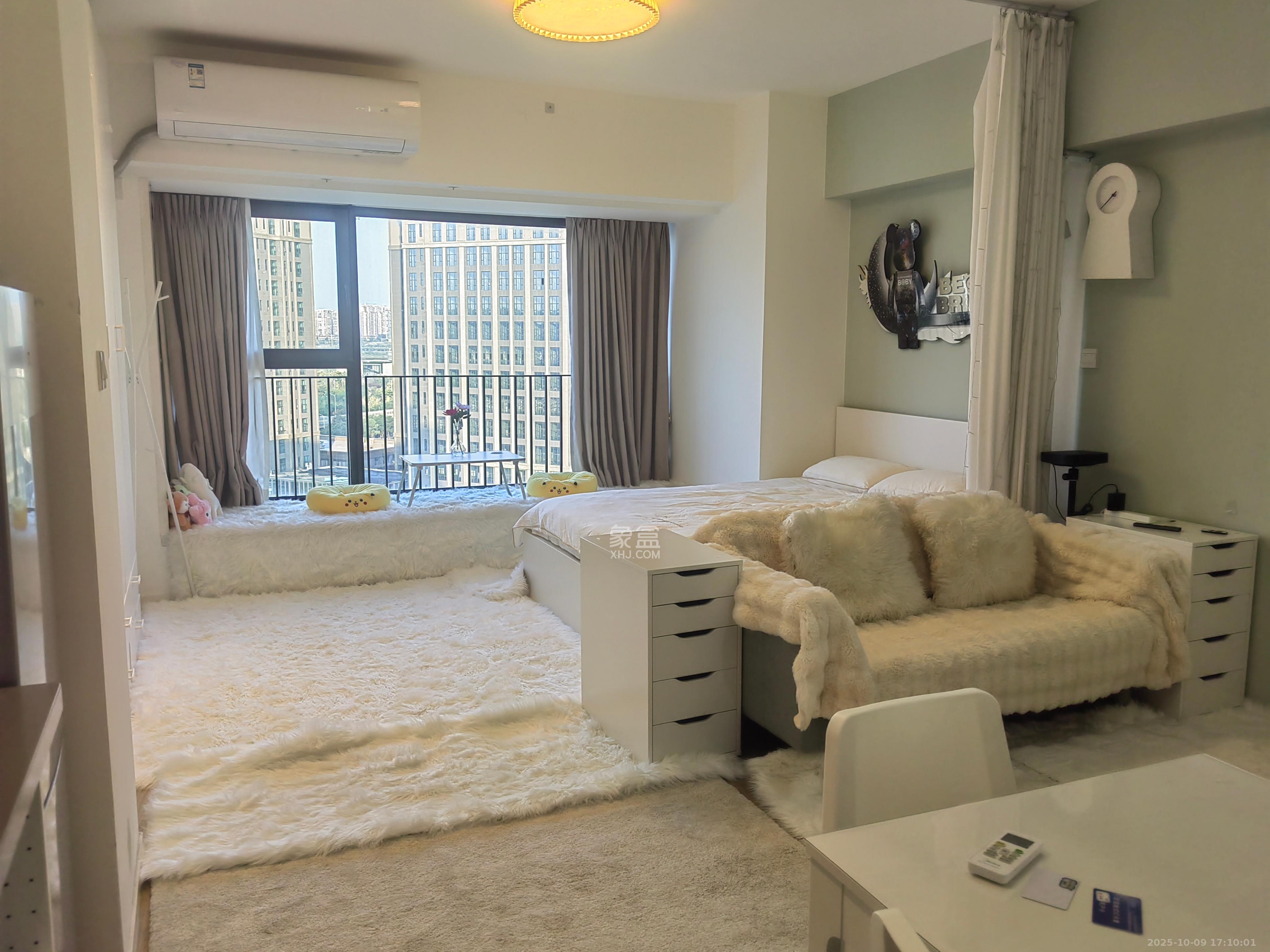 荟聚之光  2室1厅1卫    2300.0元/月 荟聚之光  2室1厅1卫    2300.0元/月室内图