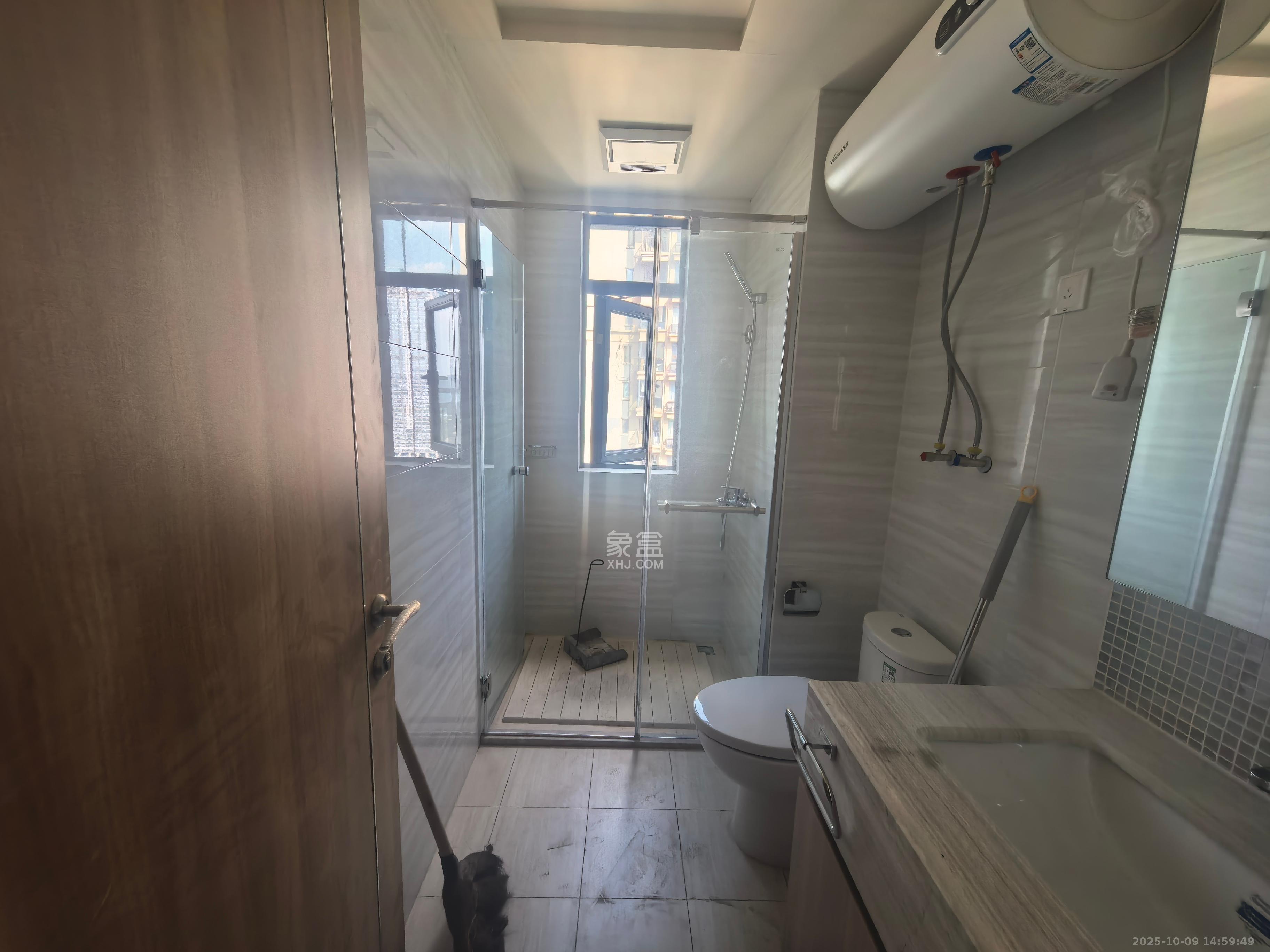 恒大国际广场  1室1厅1卫    2200.0元/月室内图