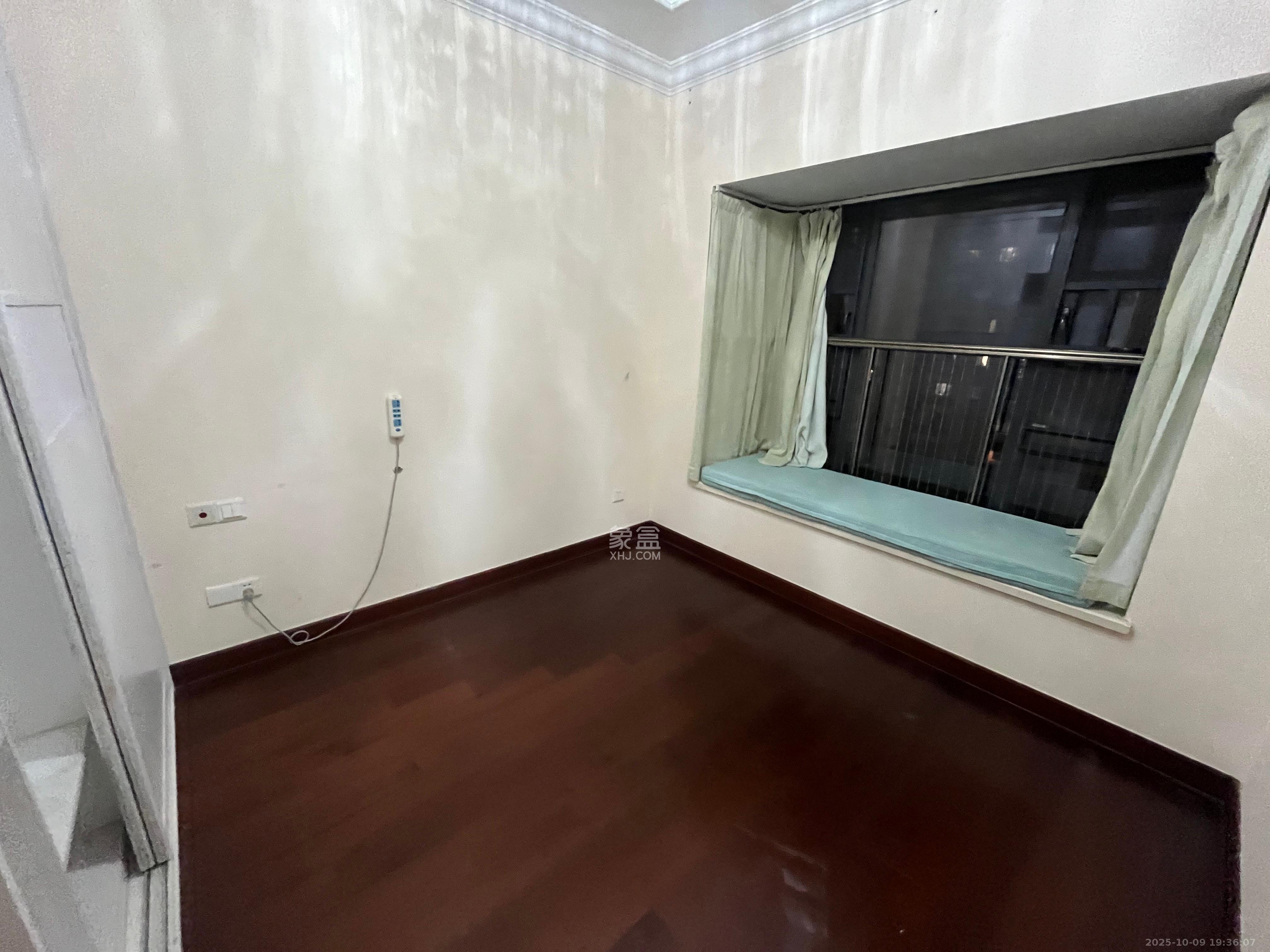 恒大国际广场  2室1厅1卫    2400.0元/月室内图