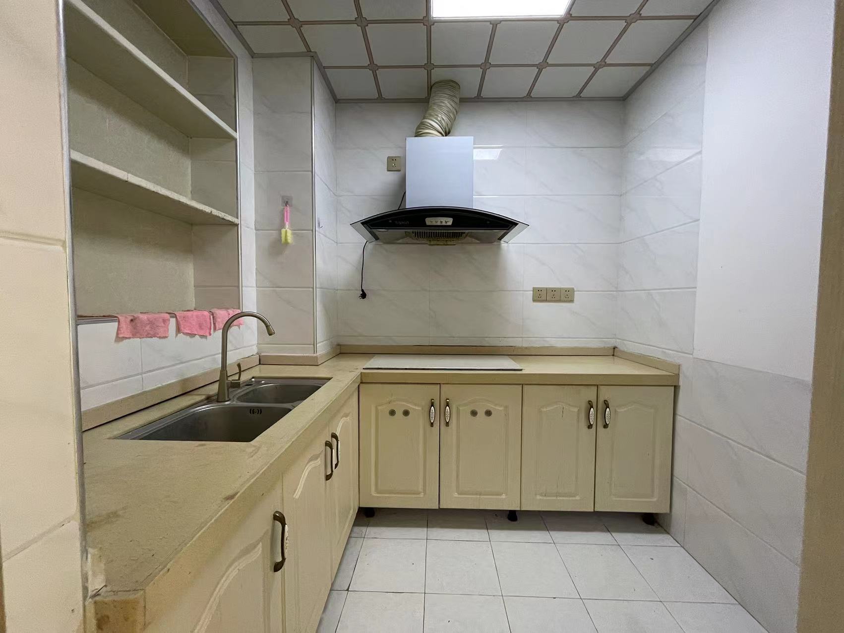 金城SOHO(海岸金城金城国际) 5室3厅2卫 7000.0元/月 金城SOHO(海岸金城金城国际) 5室3厅2卫 7000.0元/月室内图