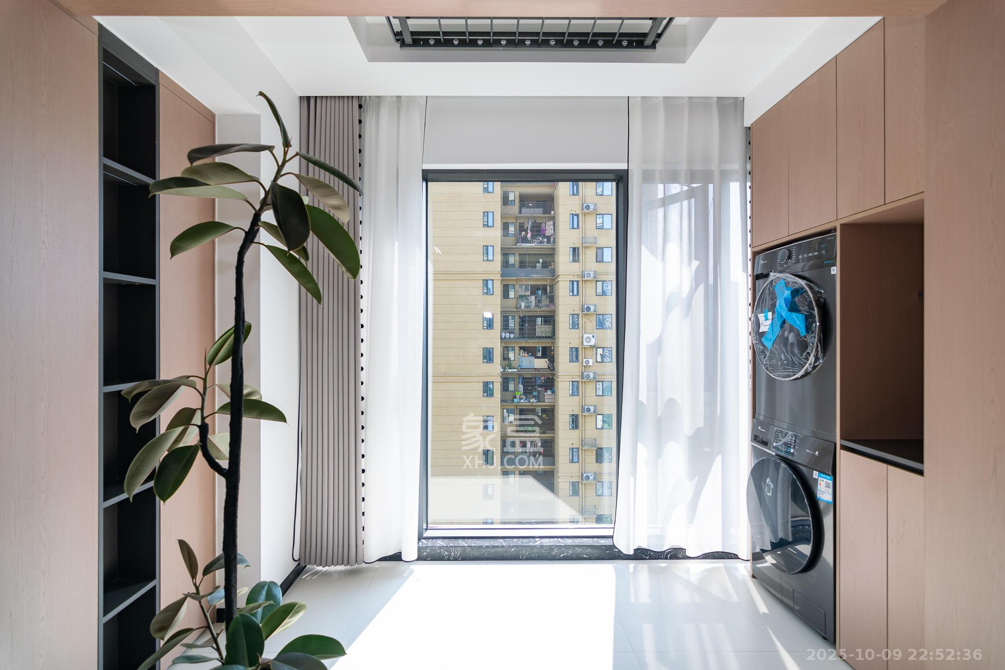 澳海澜庭  4室2厅2卫    99.0万 澳海澜庭  4室2厅2卫    99.0万阳台