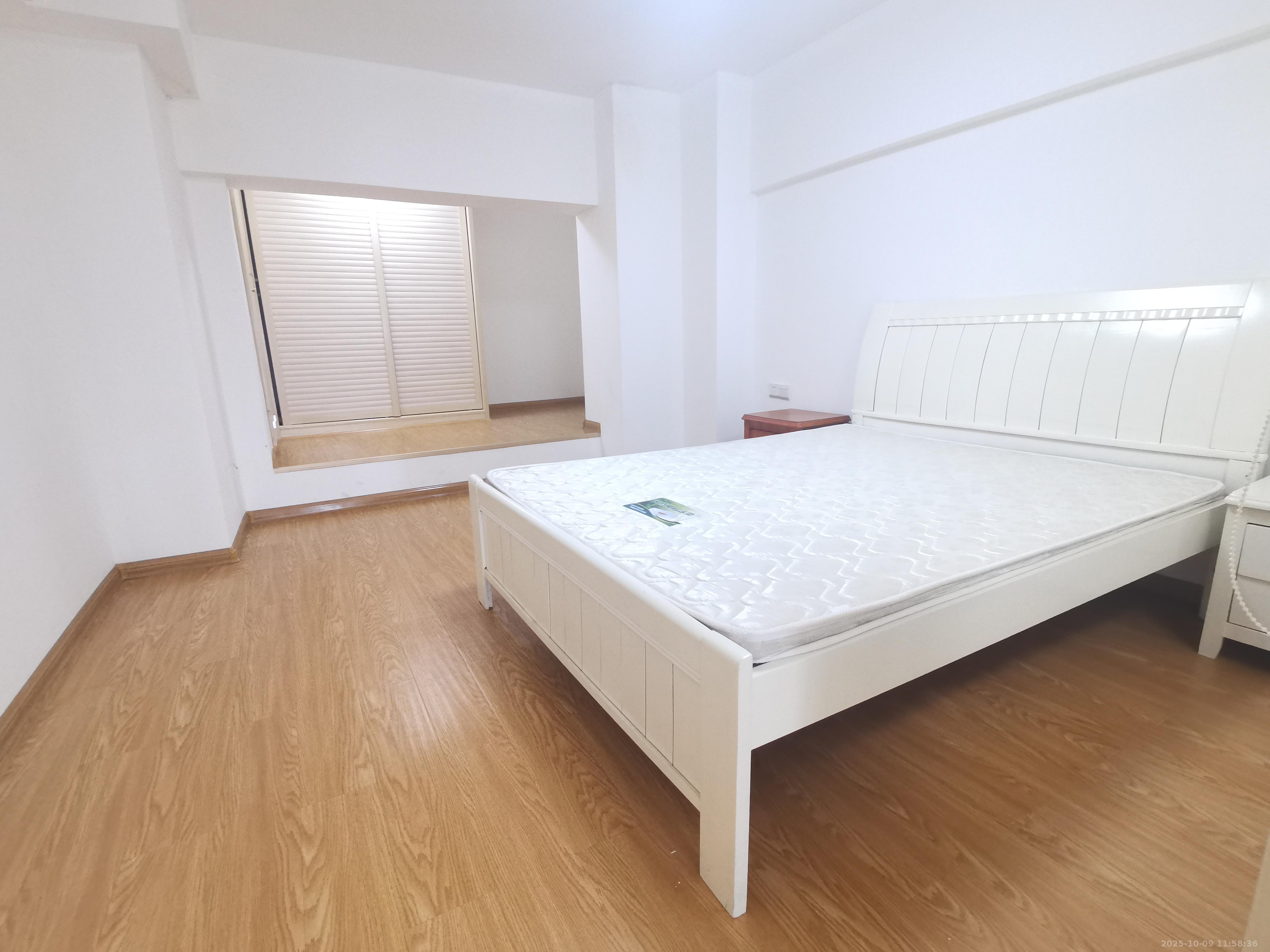 长城万富汇  2室1厅1卫    2300.0元/月室内图