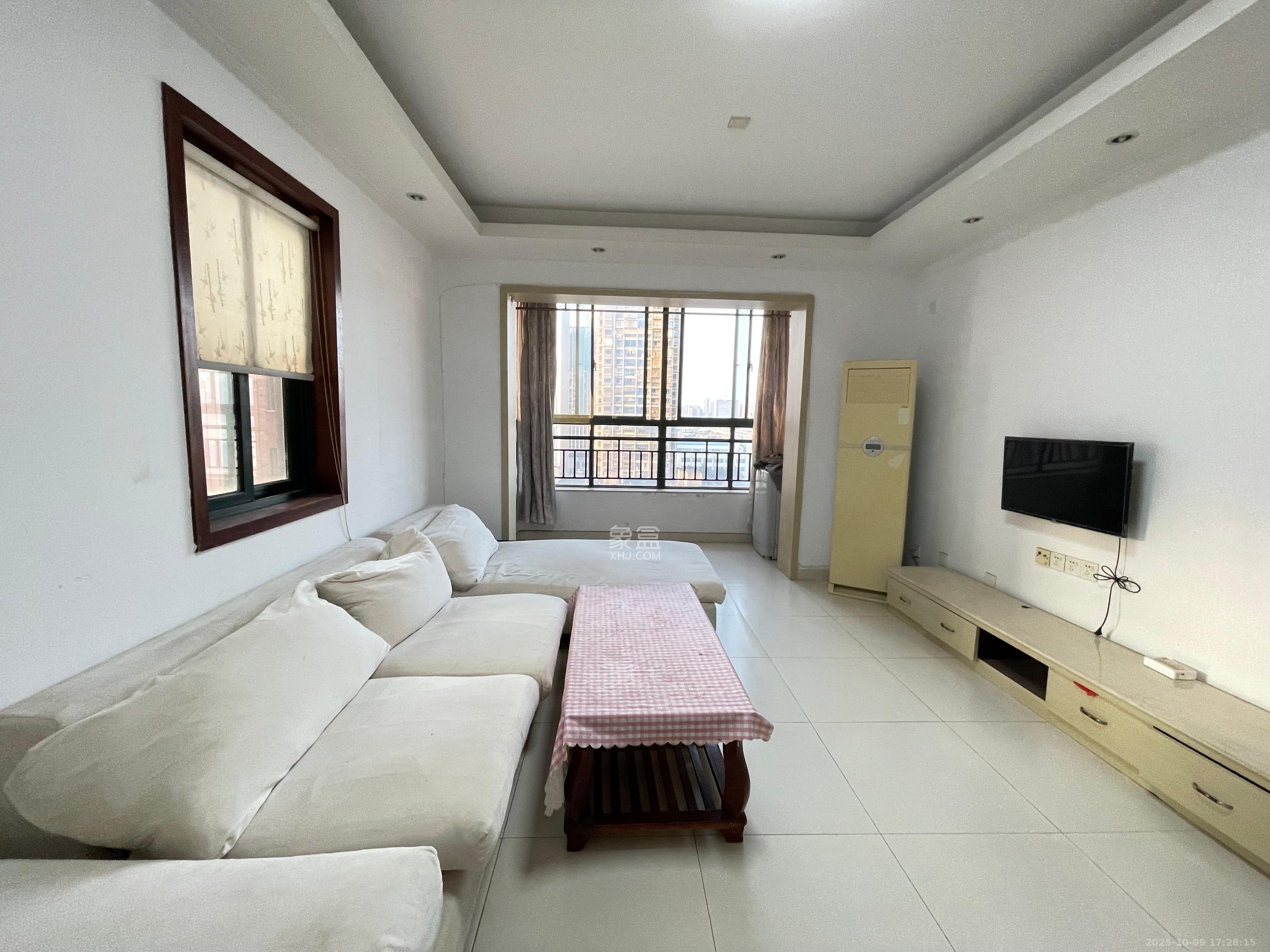 东玺门  2室1厅1卫    2200.0元/月