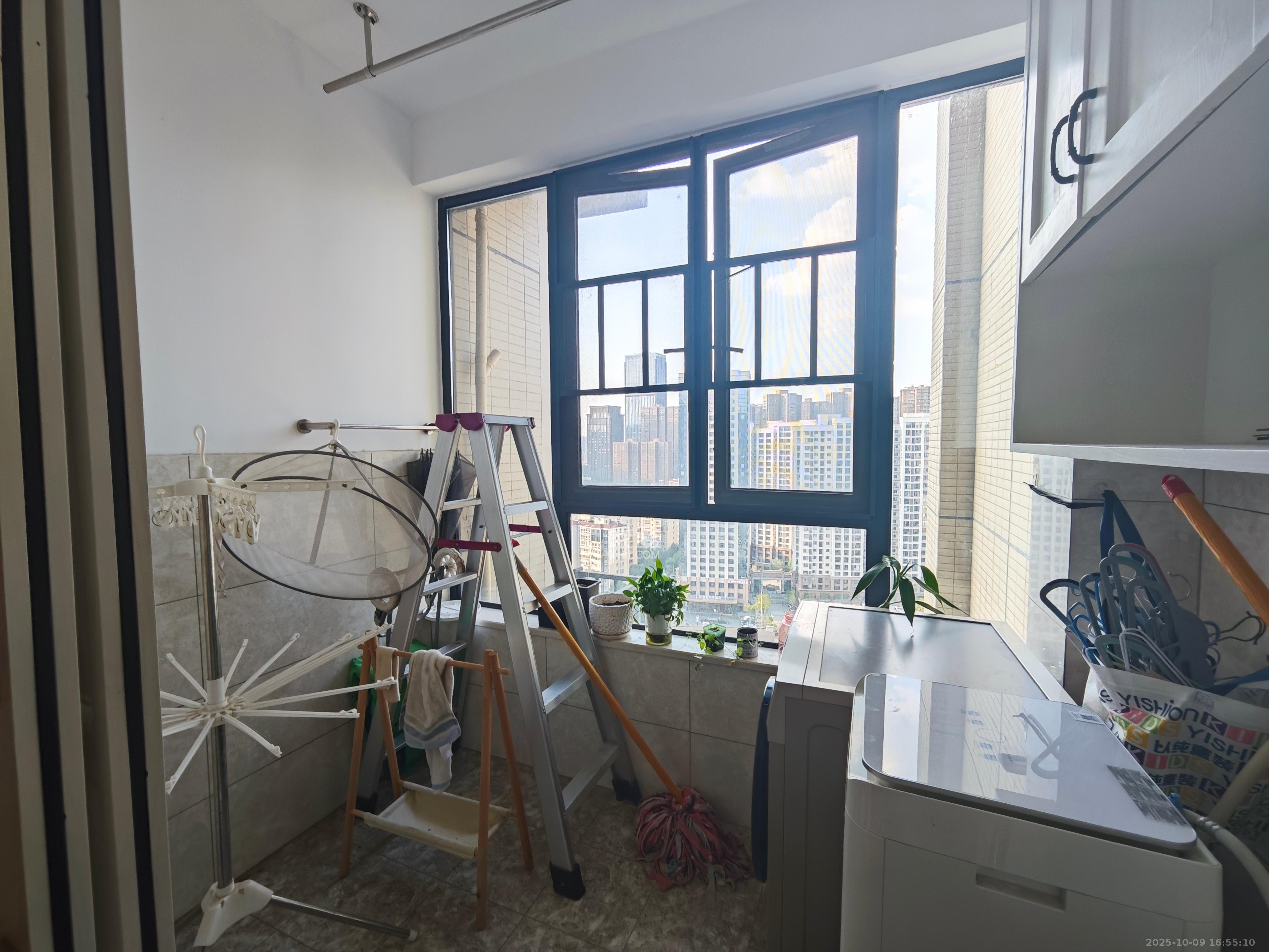 天鸿天府(天鸿中央大院) 3室2厅2卫 2900.0元/月 天鸿天府(天鸿中央大院) 3室2厅2卫 2900.0元/月室内图