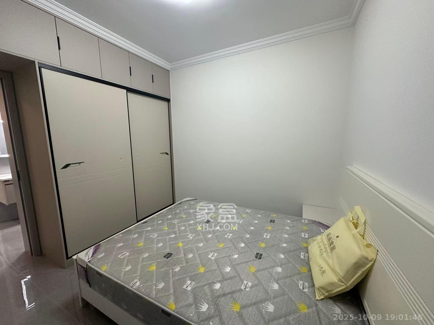 惟智园安置小区 2室2厅1卫 2000.0元/月 惟智园安置小区 2室2厅1卫 2000.0元/月室内图