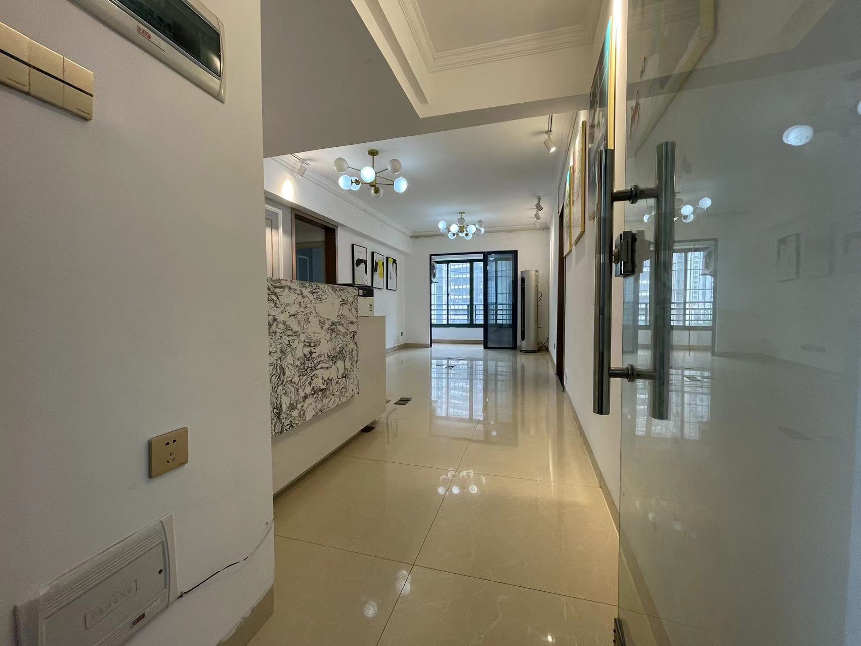 金城SOHO(海岸金城金城国际) 5室3厅2卫 7000.0元/月 金城SOHO(海岸金城金城国际) 5室3厅2卫 7000.0元/月室内图