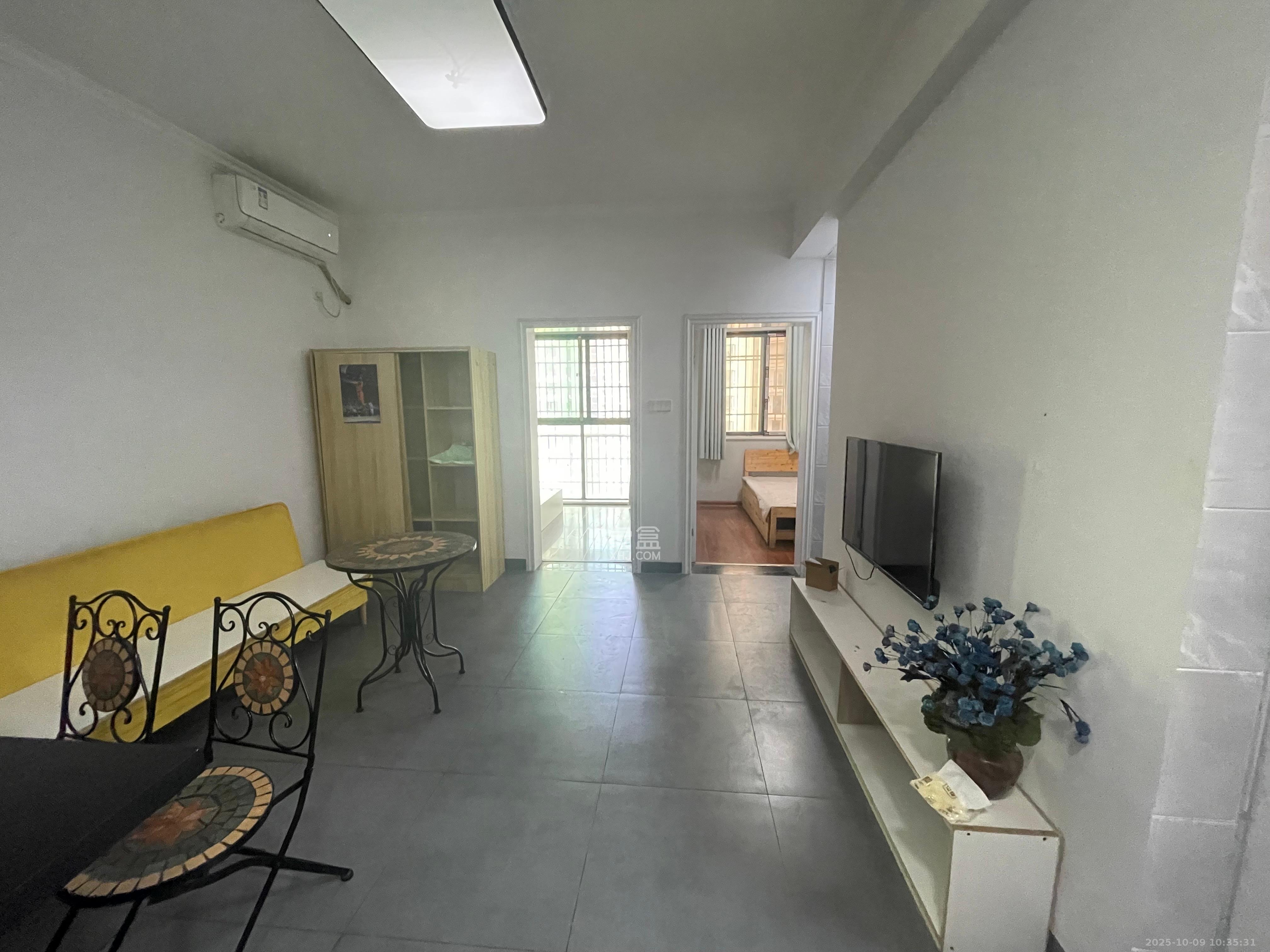 富基世纪公园  2室1厅1卫    1300.0元/月室内图