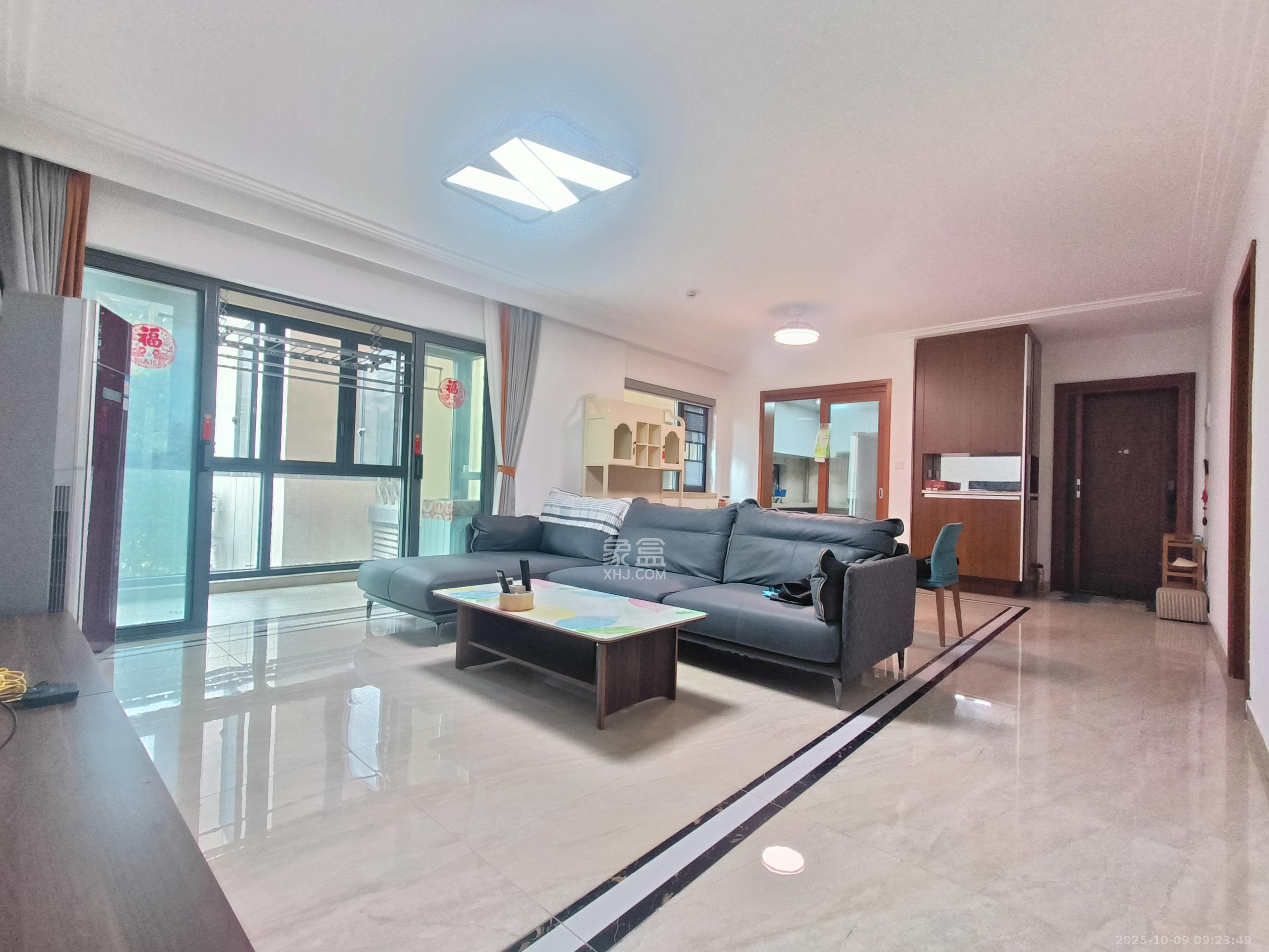 珠江好世界  4室2厅2卫    3600.0元/月室内图