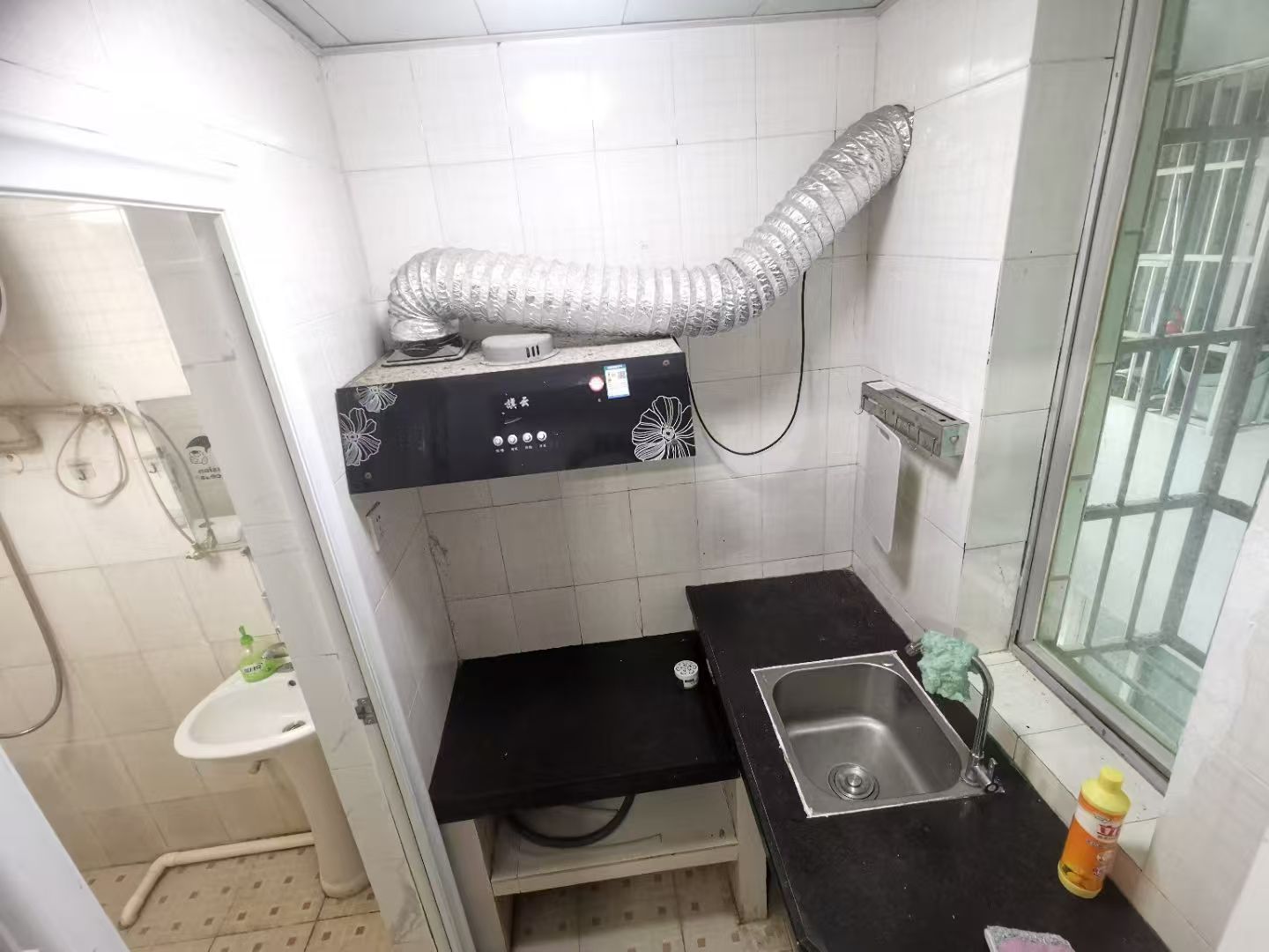 金钟大厦 1室1厅1卫 1200.0元/月 金钟大厦 1室1厅1卫 1200.0元/月室内图