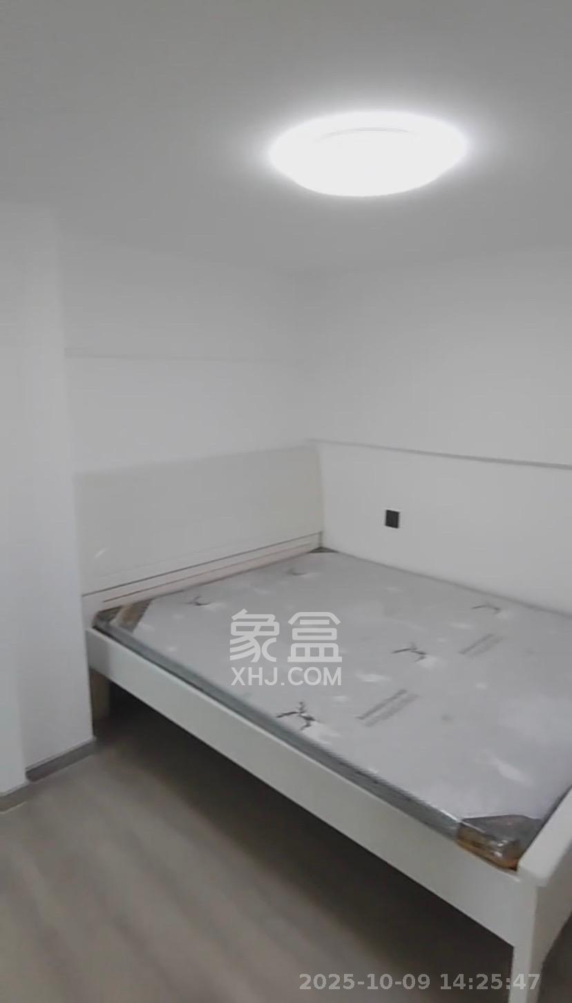 新城悦隽公园  2室1厅1卫    1600.0元/月室内图