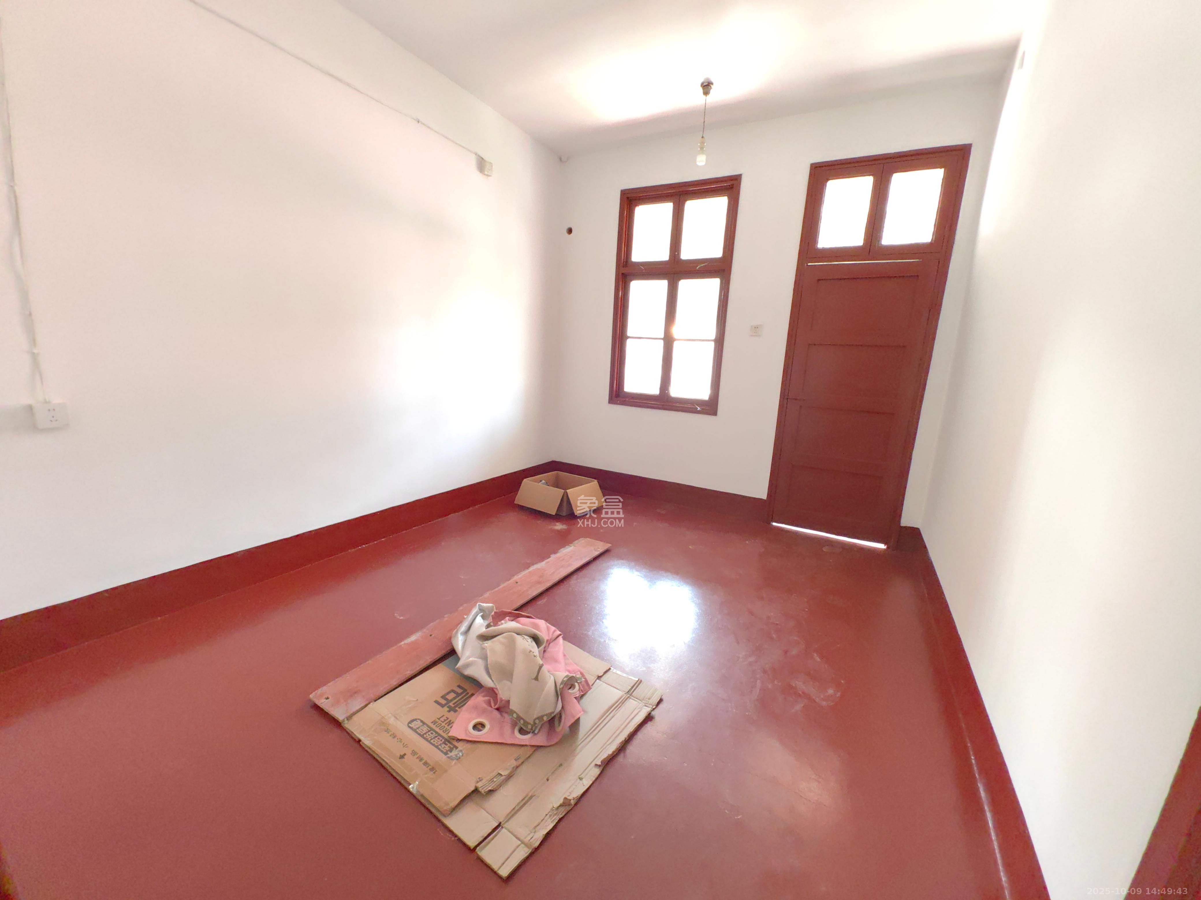 湖南省军供总站(民政厅单位宿舍) 4室1厅1卫 1600.0元/月 湖南省军供总站(民政厅单位宿舍) 4室1厅1卫 1600.0元/月室内图