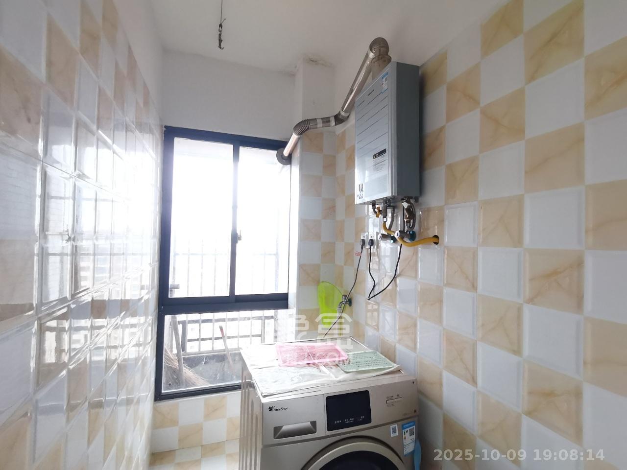 中建芙蓉嘉苑  2室1厅1卫    1600.0元/月室内图