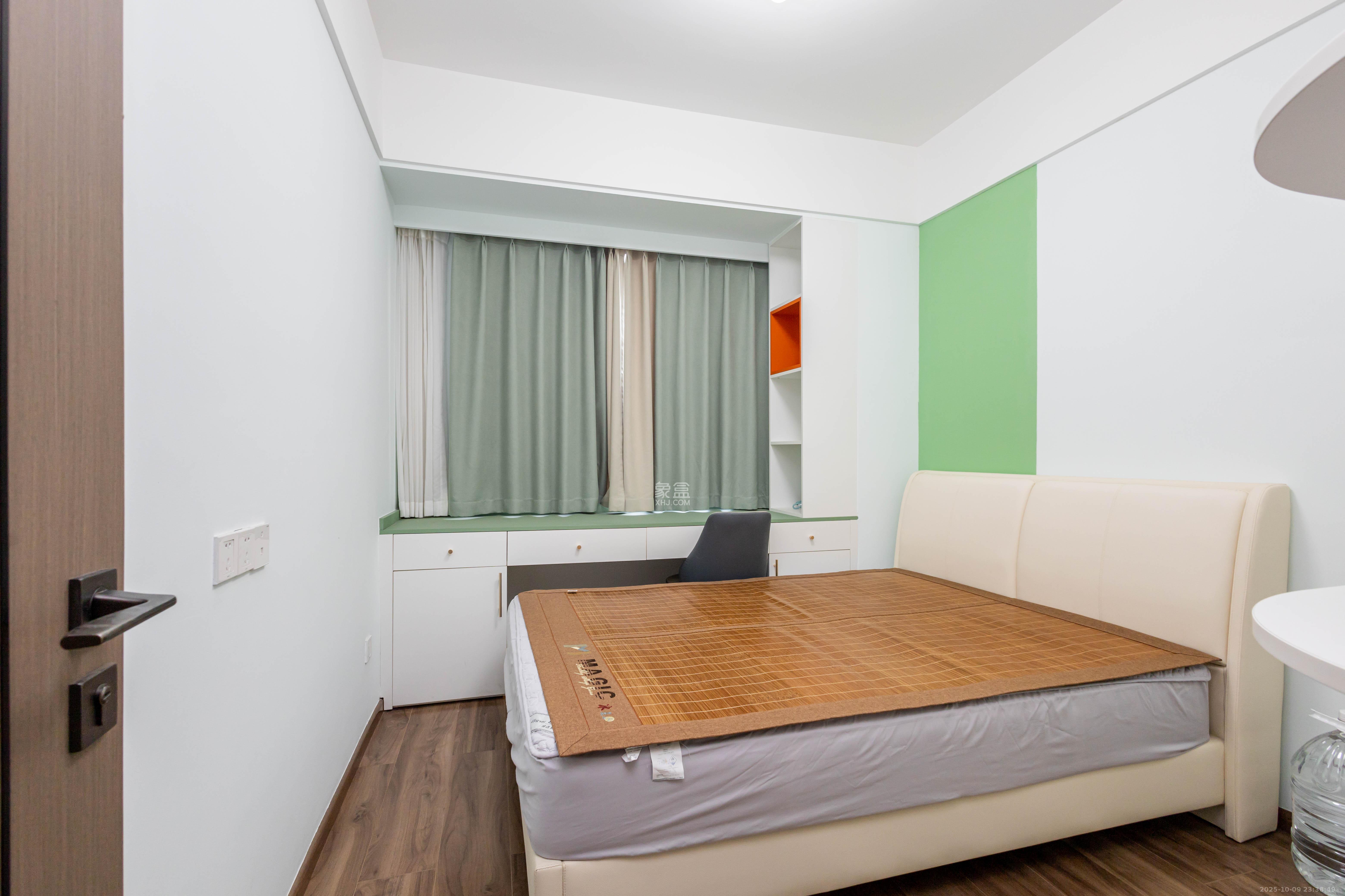 金茂建发观悦 3室2厅1卫 160.0万 金茂建发观悦 3室2厅1卫 160.0万卧室