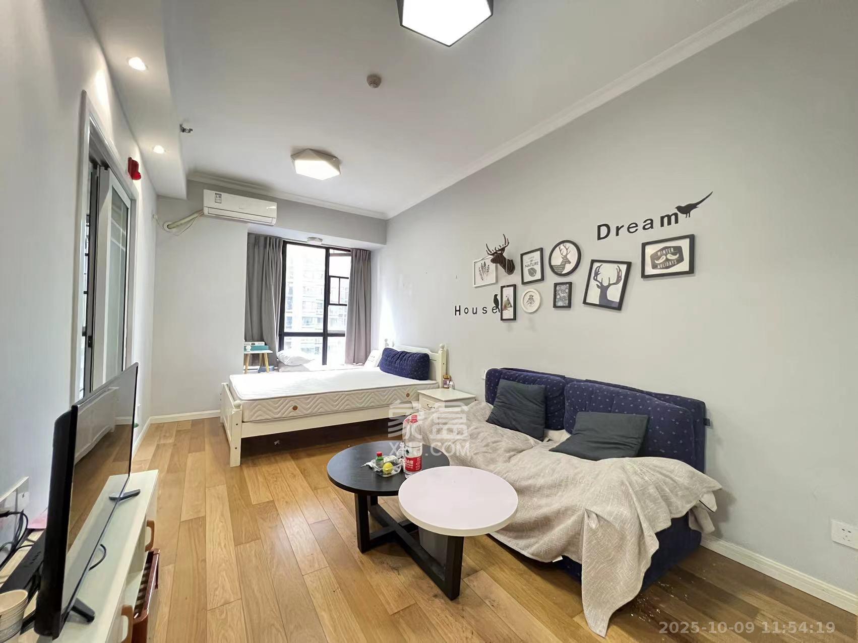 荣悦台  1室1厅1卫    2000.0元/月 荣悦台  1室1厅1卫    2000.0元/月