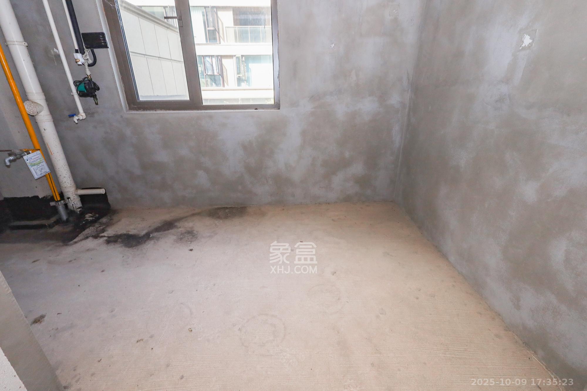 正荣滨江紫阙台 5室2厅3卫 316.0万 正荣滨江紫阙台 5室2厅3卫 316.0万厨房