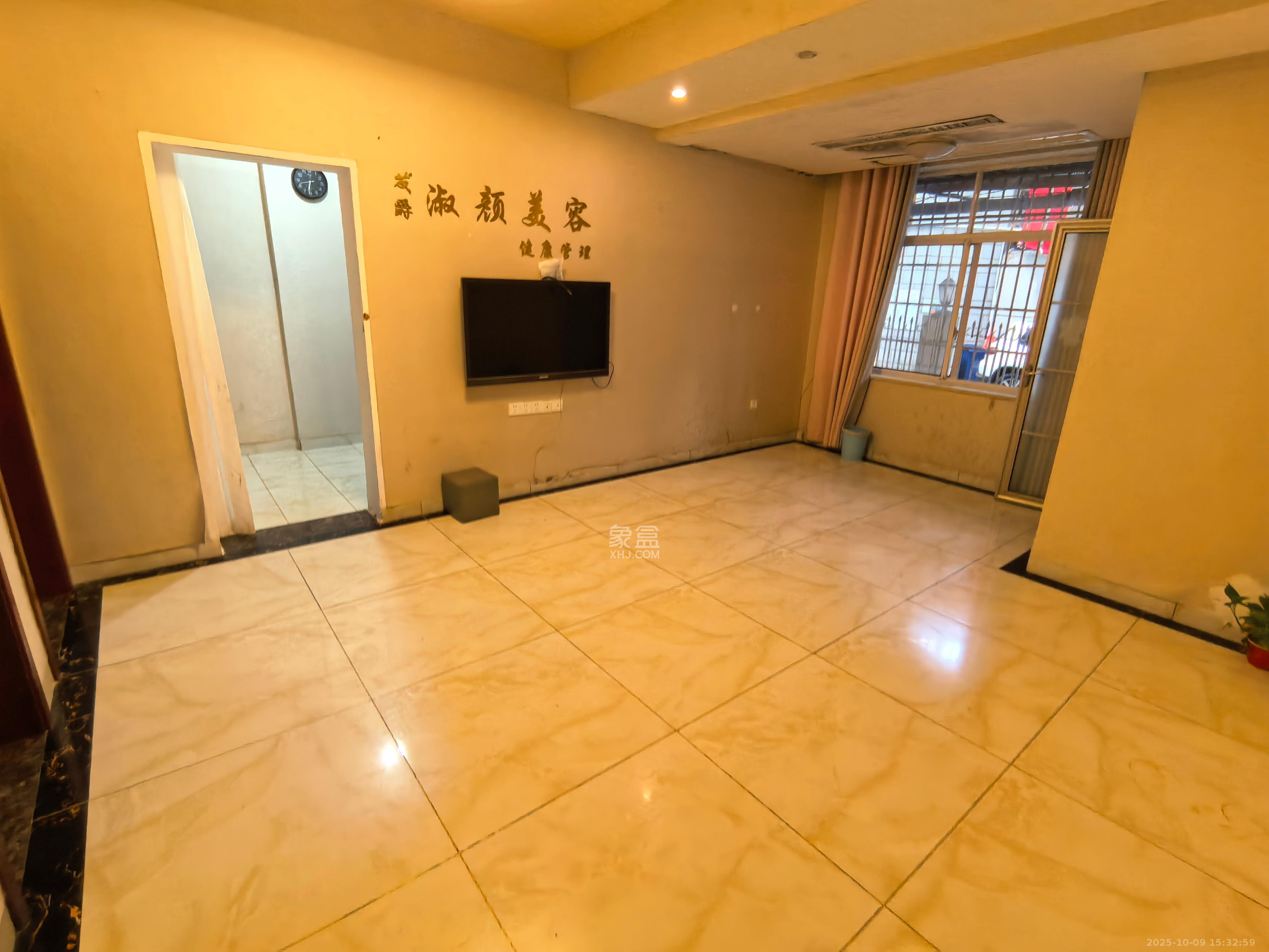 司法厅宿舍  3室2厅1卫    3000.0元/月 司法厅宿舍  3室2厅1卫    3000.0元/月