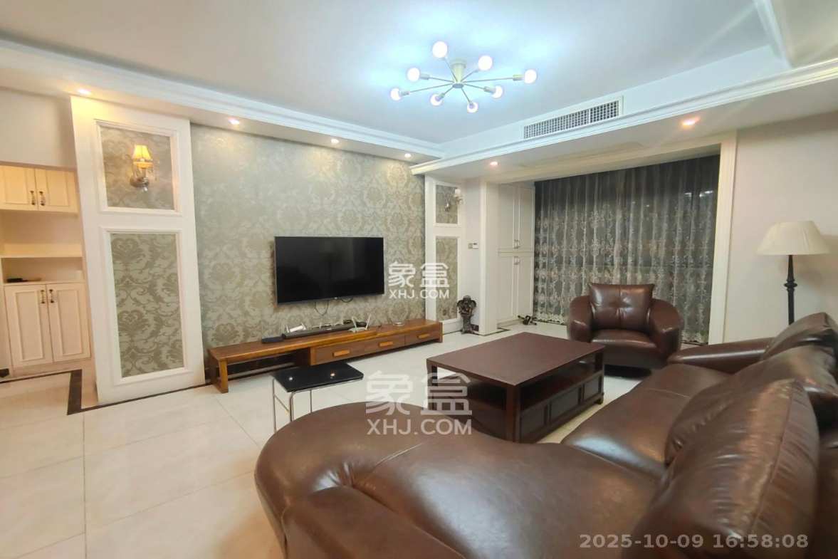 湘江世纪城赏江苑 3室2厅2卫 2700.0元/月 湘江世纪城赏江苑 3室2厅2卫 2700.0元/月室内图