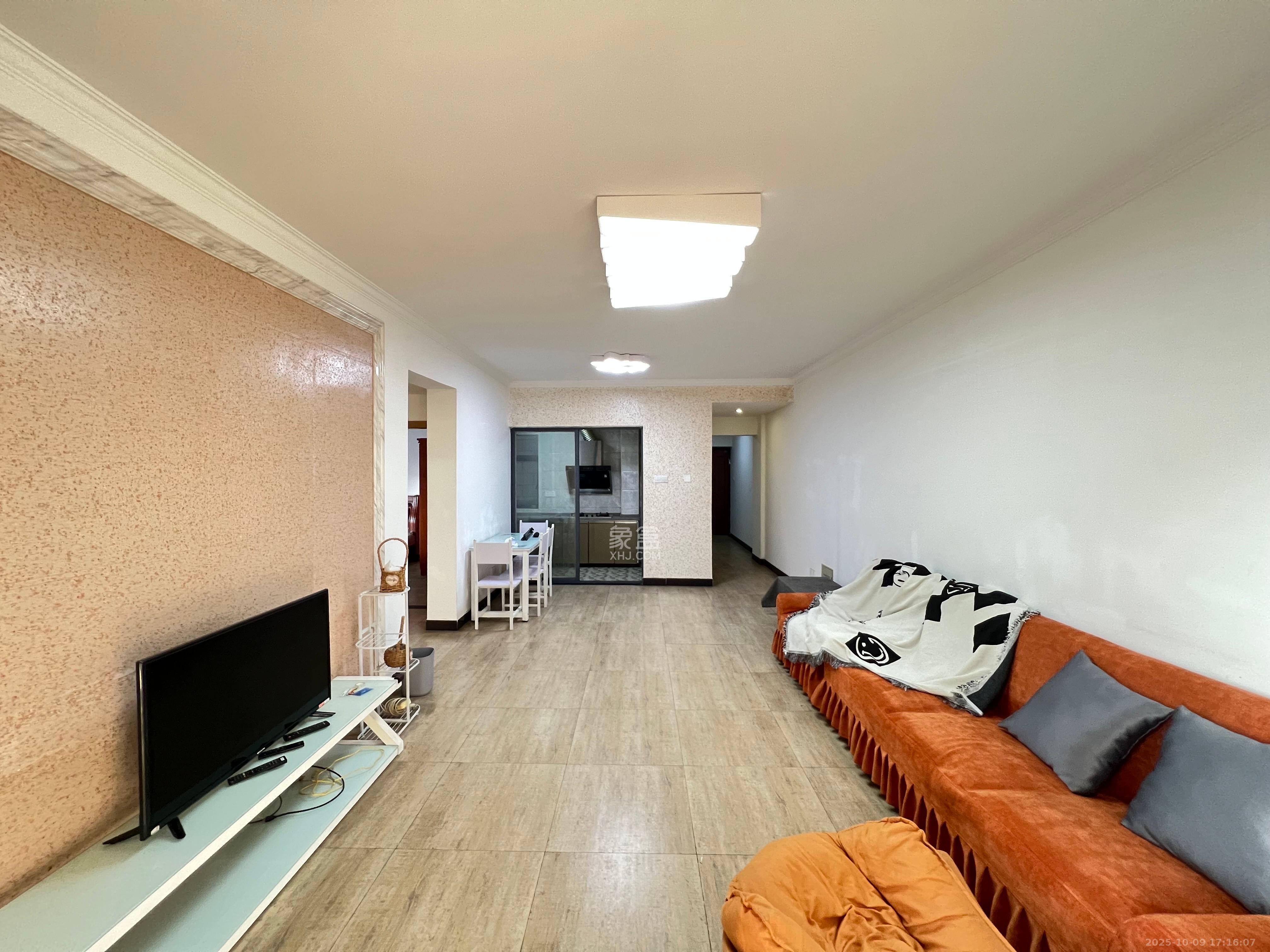 曙光领峰（曙光家园）  2室1厅1卫    2300.0元/月室内图