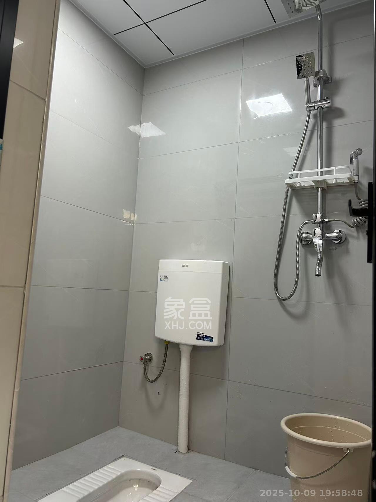 电线厂宿舍  2室1厅1卫    2300.0元/月室内图