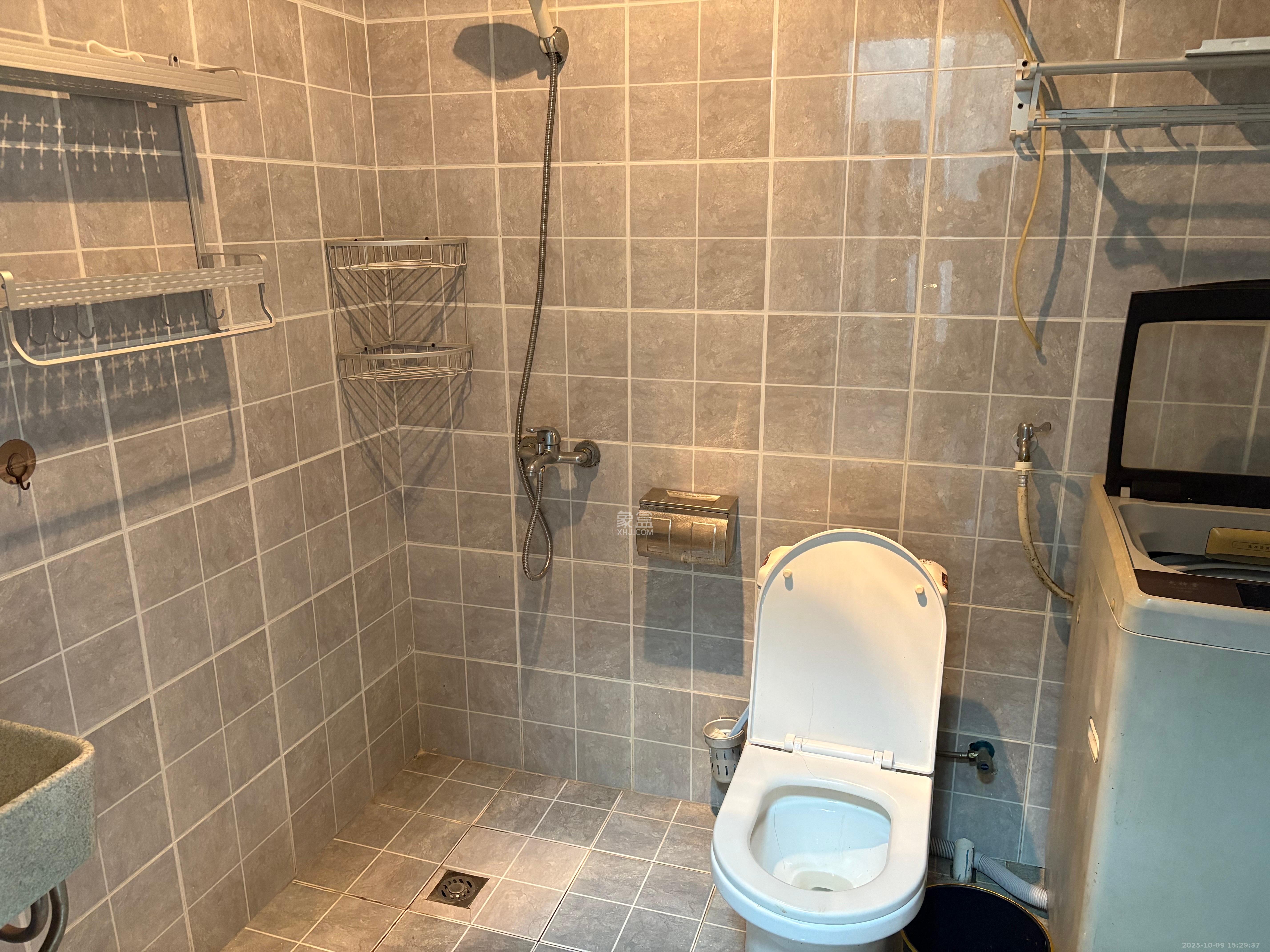 奥克斯缔壹城 1室1厅1卫 1200.0元/月 奥克斯缔壹城 1室1厅1卫 1200.0元/月室内图