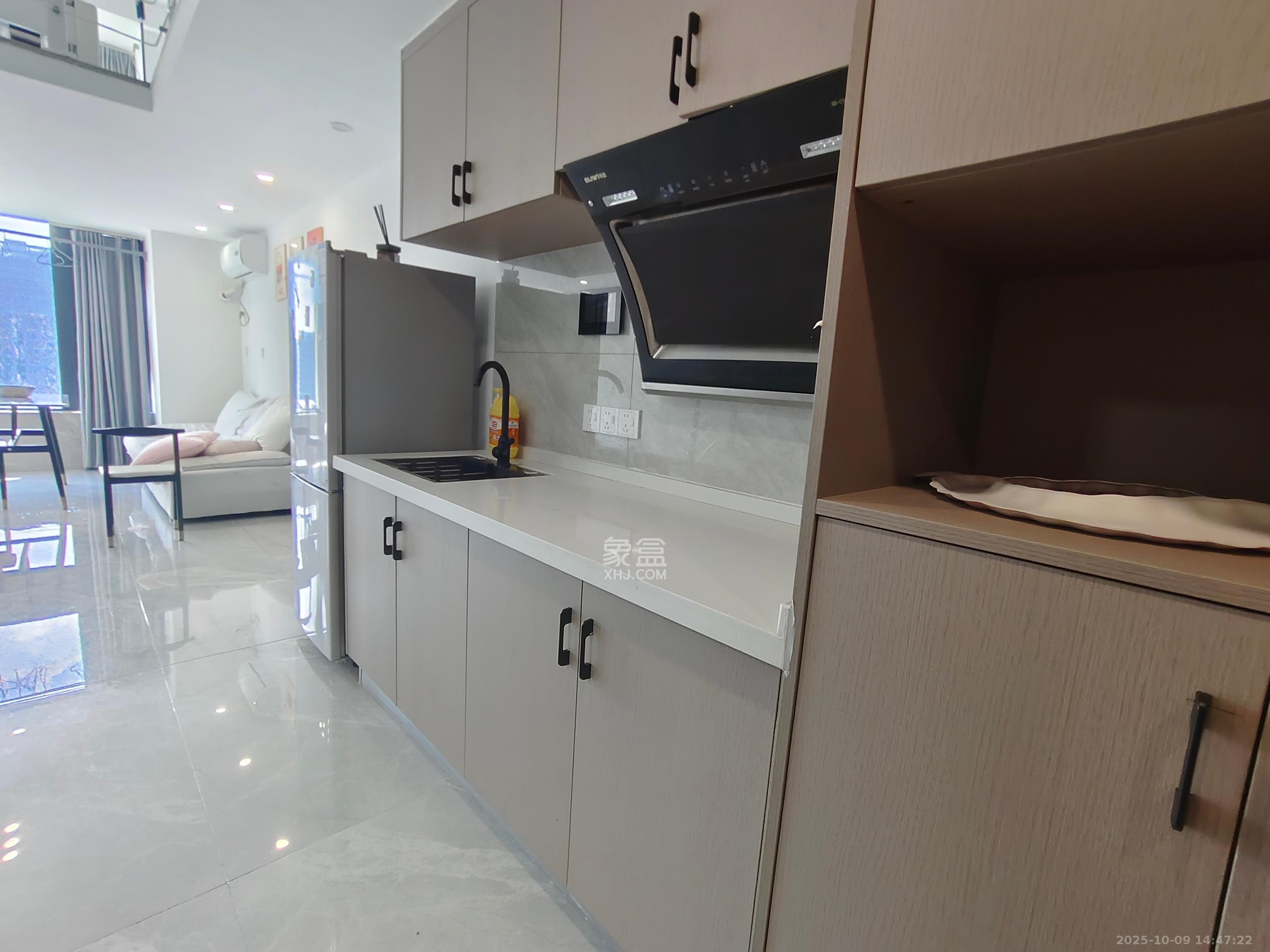 中海阅溪府 2室1厅1卫 1700.0元/月 中海阅溪府 2室1厅1卫 1700.0元/月室内图