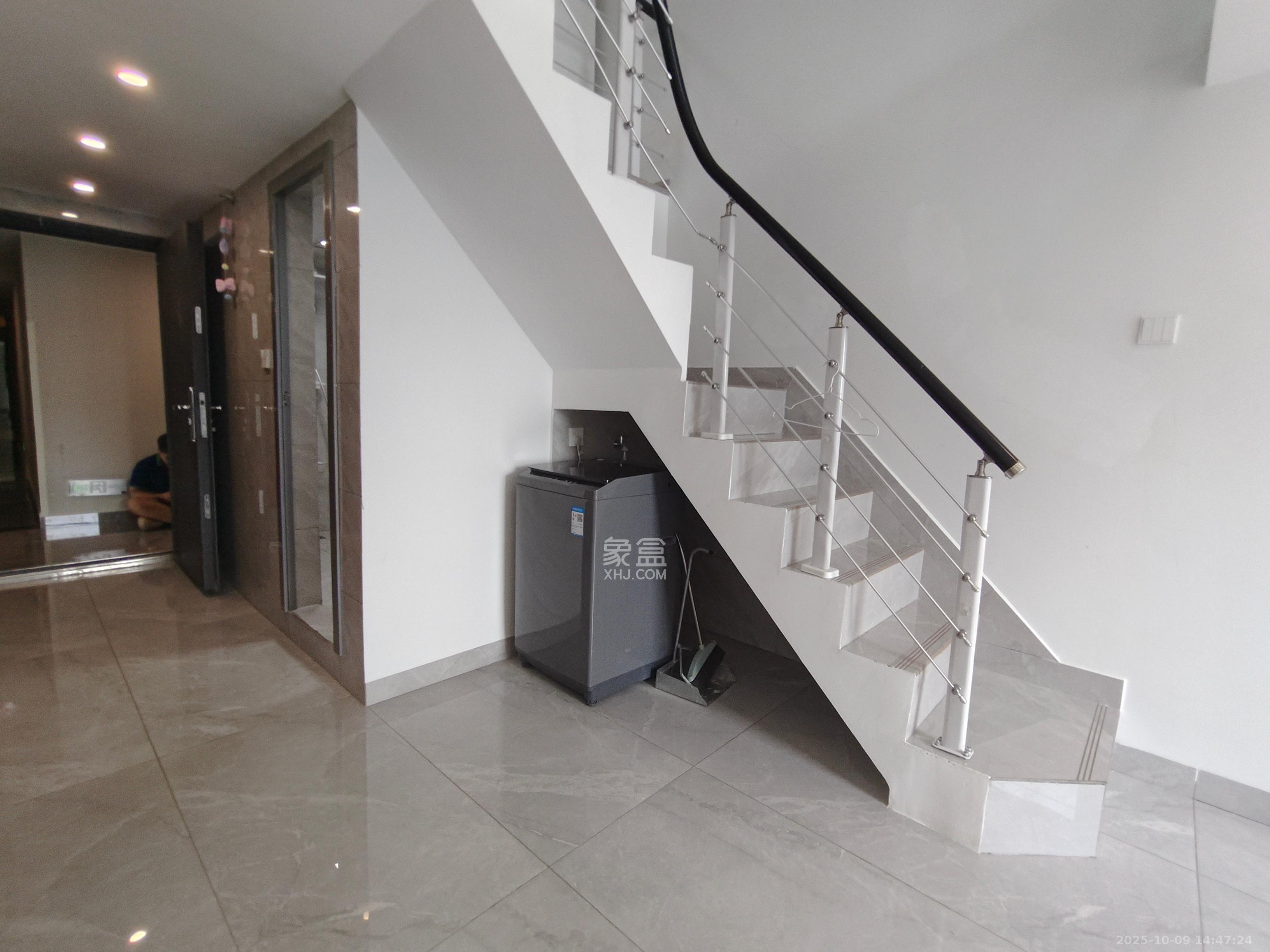 中海阅溪府 2室1厅1卫 1700.0元/月 中海阅溪府 2室1厅1卫 1700.0元/月室内图