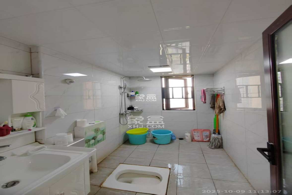 中粮鸿云 3室2厅2卫 2000.0元/月 中粮鸿云 3室2厅2卫 2000.0元/月室内图