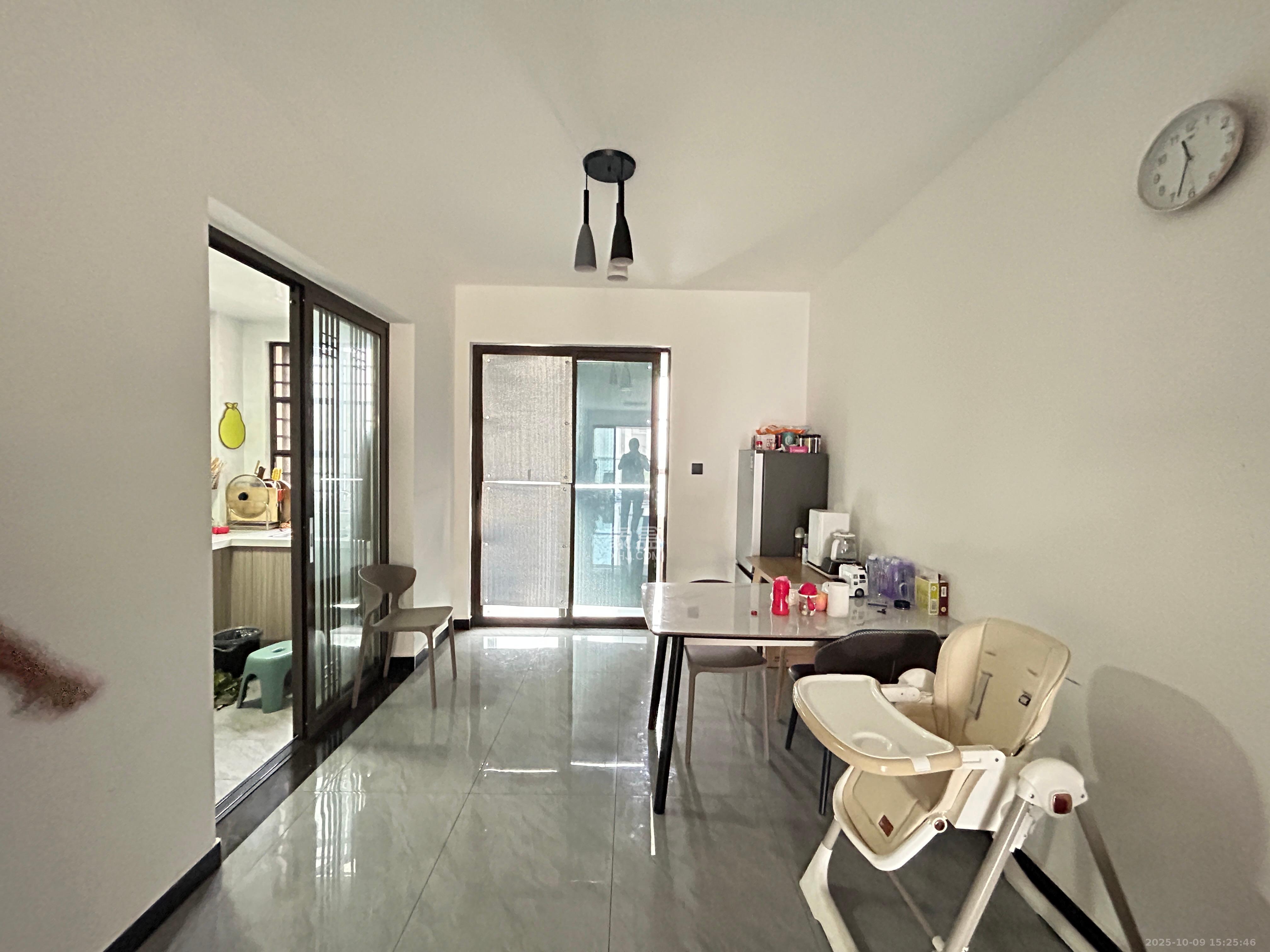 华润琨瑜府  4室2厅2卫    3800.0元/月室内图