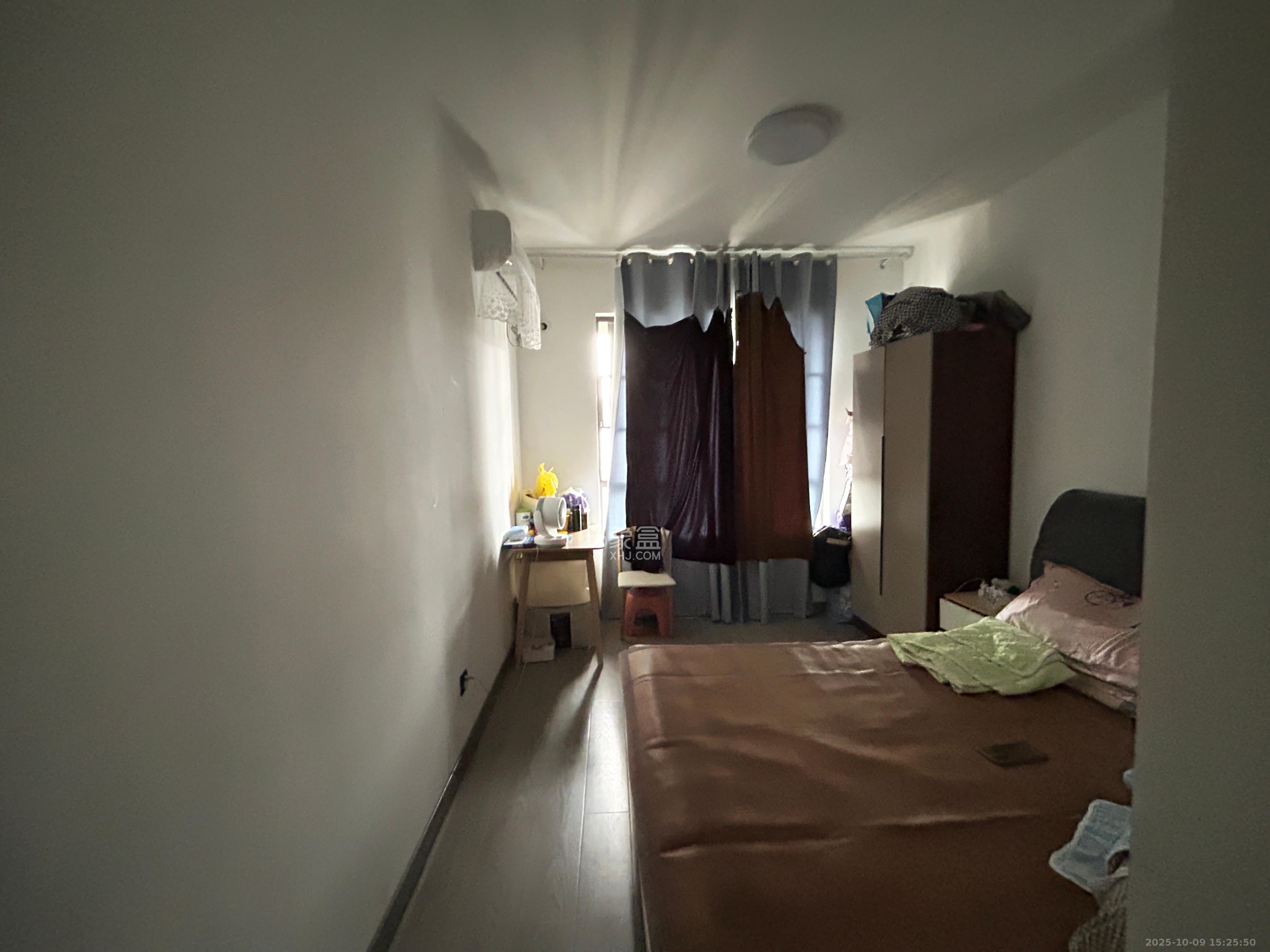 华润琨瑜府  4室2厅2卫    3800.0元/月室内图