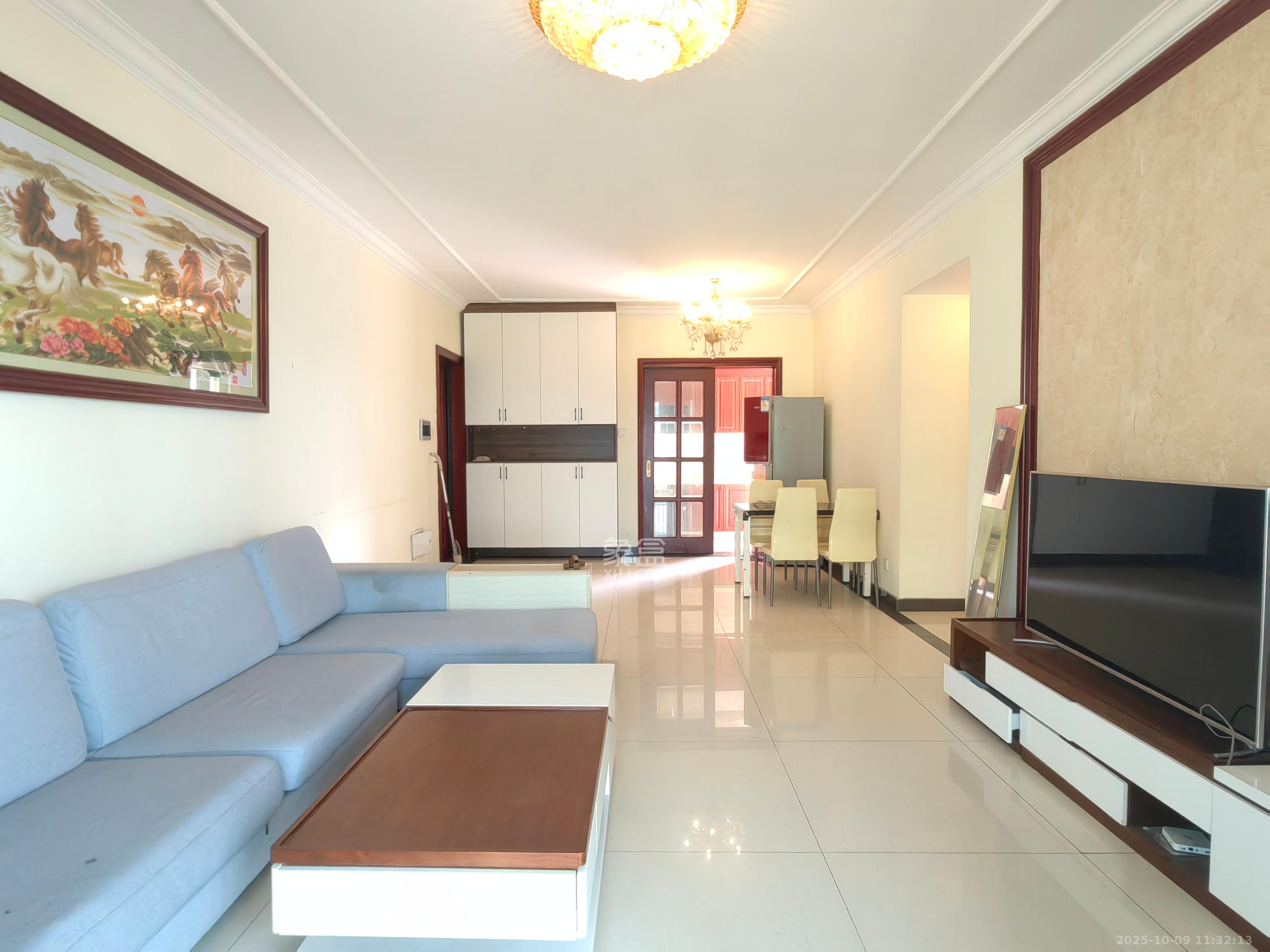 恒大城 3室2厅1卫 2200.0元/月 恒大城 3室2厅1卫 2200.0元/月室内图