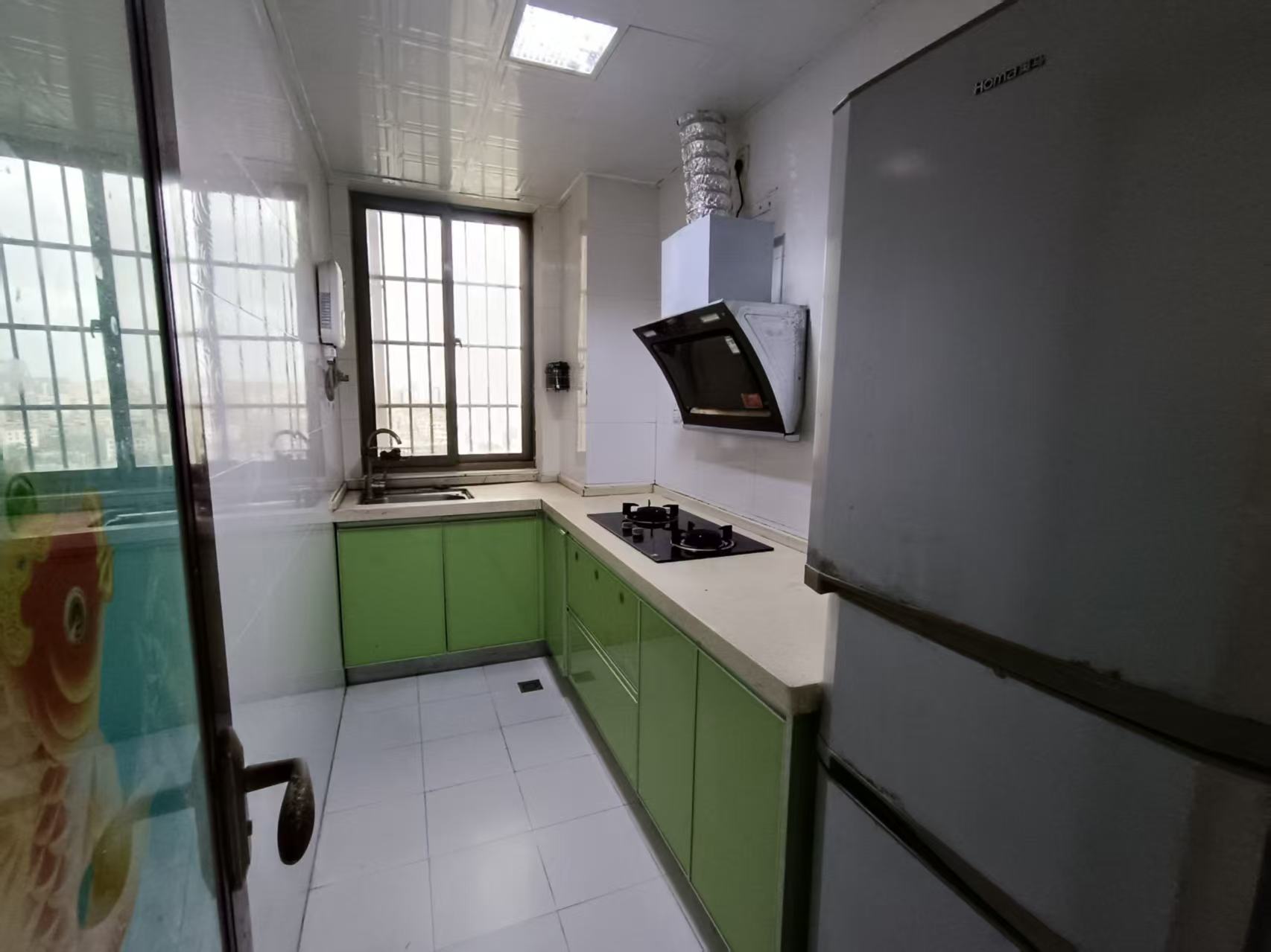 滨江绿都 2室2厅1卫 2100.0元/月 滨江绿都 2室2厅1卫 2100.0元/月室内图