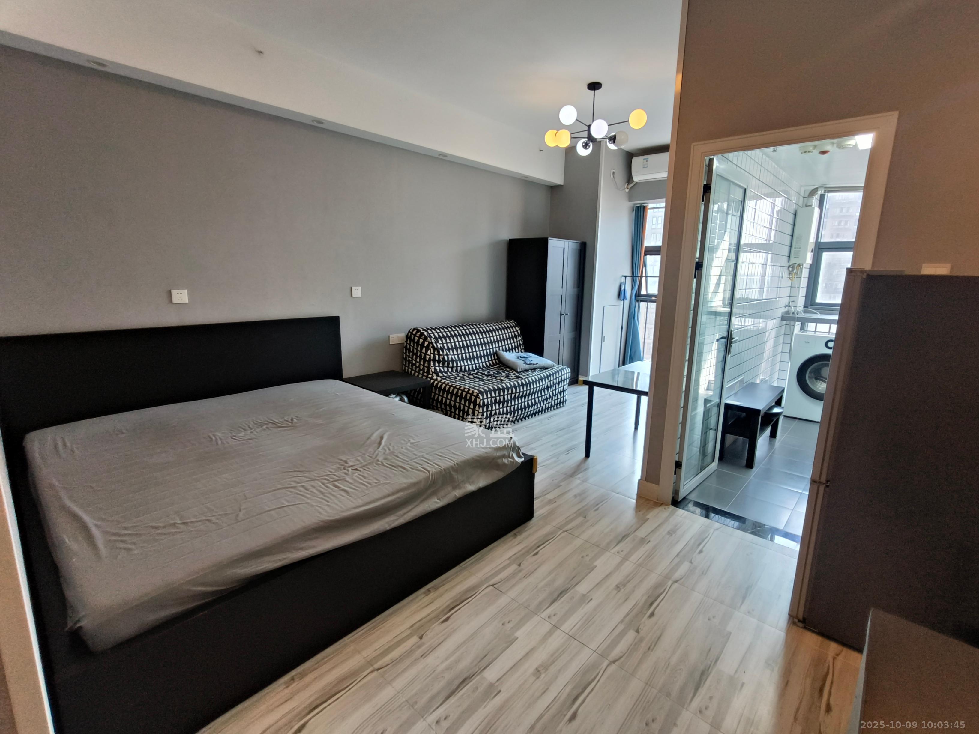 第六都(陆都小区)  1室1厅1卫    2000.0元/月 第六都(陆都小区)  1室1厅1卫    2000.0元/月室内图