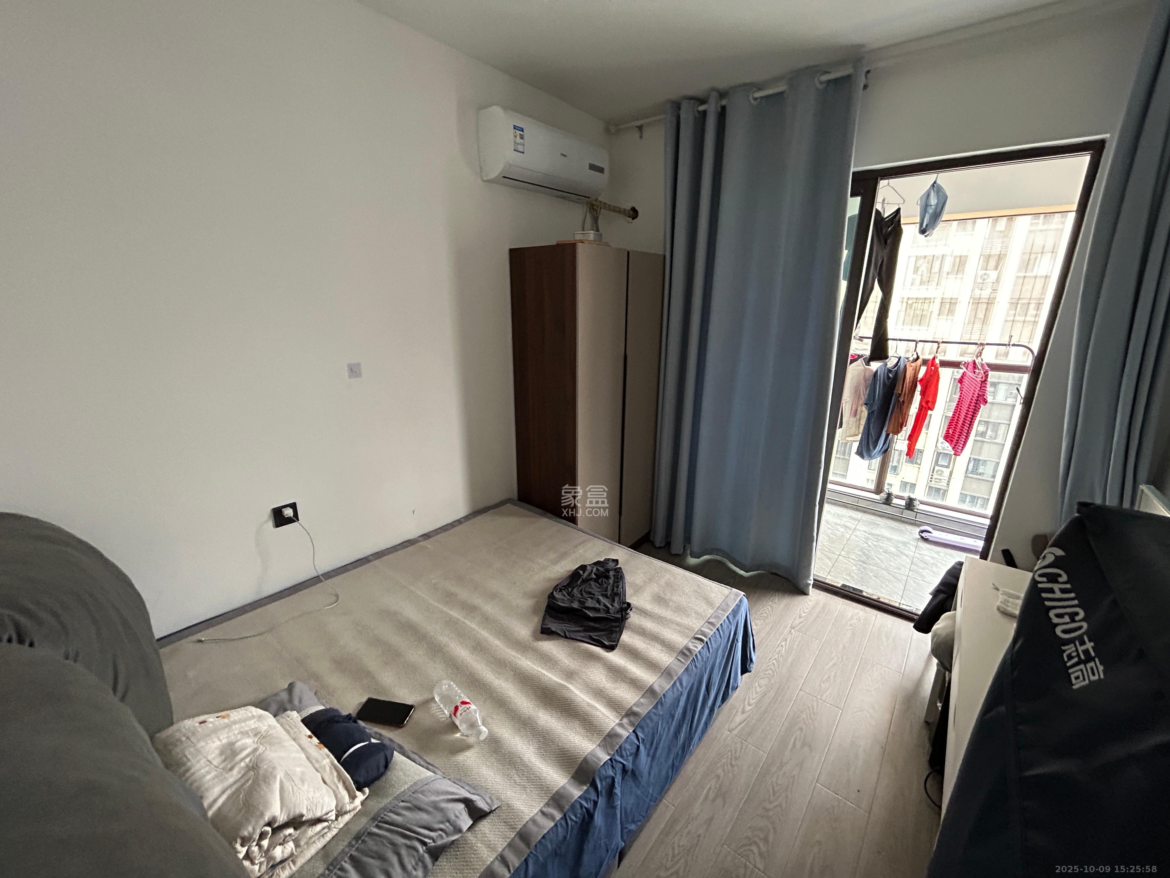 华润琨瑜府  4室2厅2卫    3800.0元/月室内图