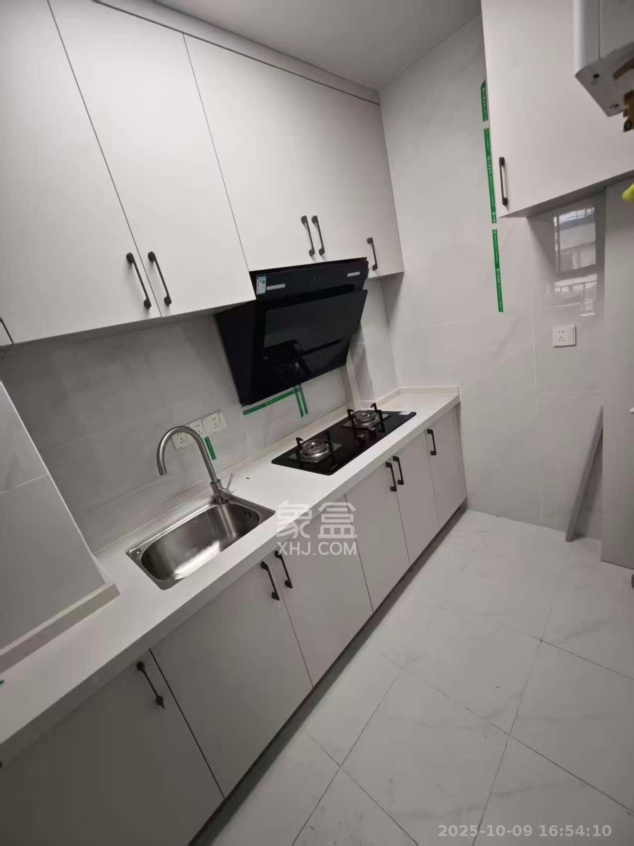 芙蓉同发  2室1厅1卫    3000.0元/月 芙蓉同发  2室1厅1卫    3000.0元/月室内图