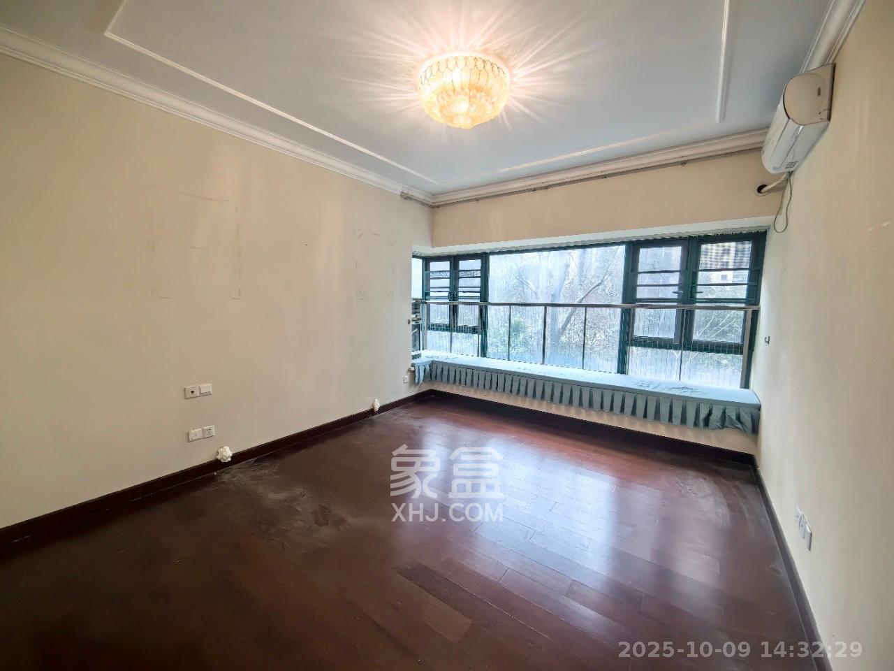 恒大雅苑 4室2厅2卫 3400.0元/月 恒大雅苑 4室2厅2卫 3400.0元/月室内图