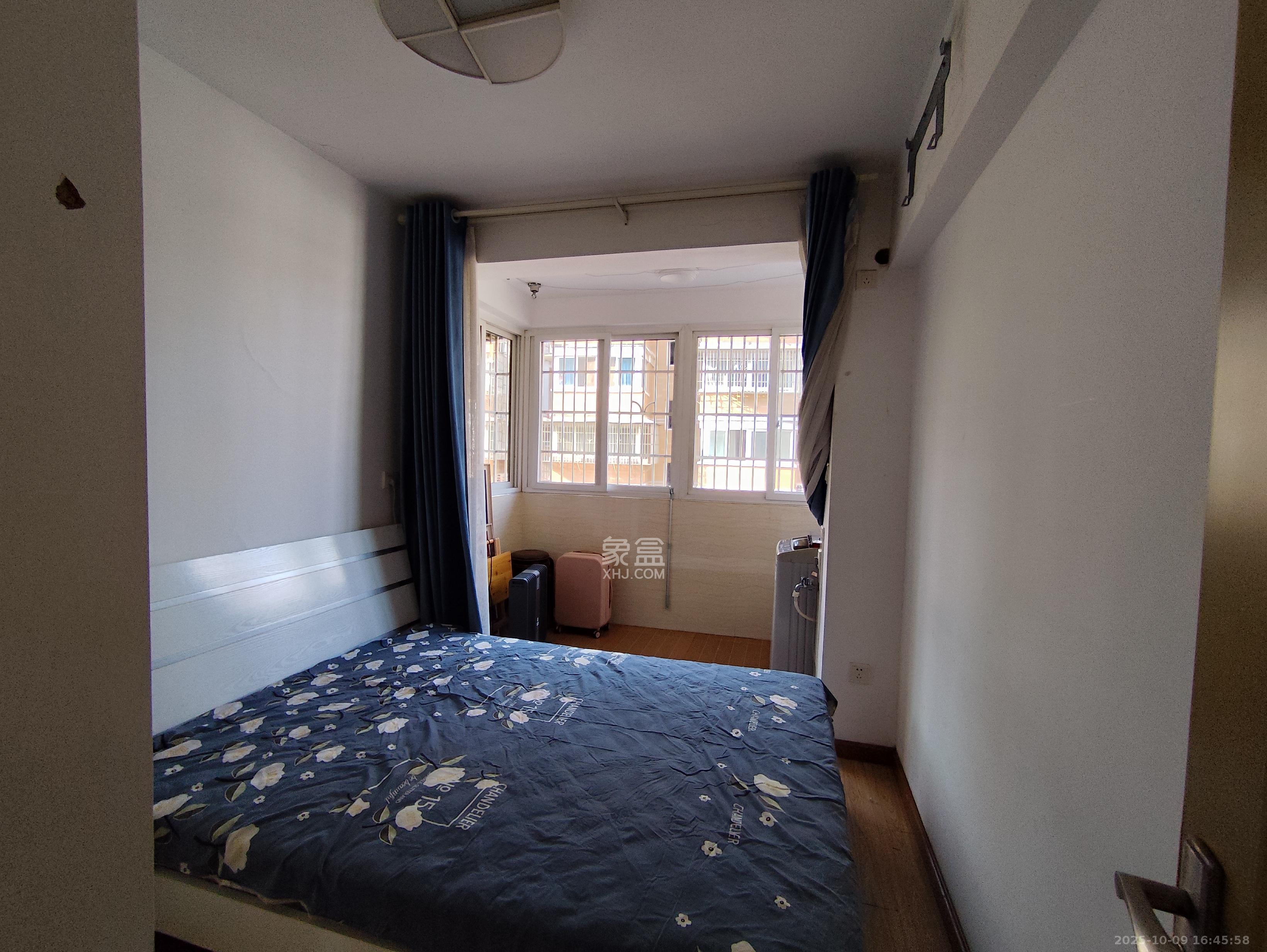 景环小区  2室2厅1卫    1600.0元/月室内图