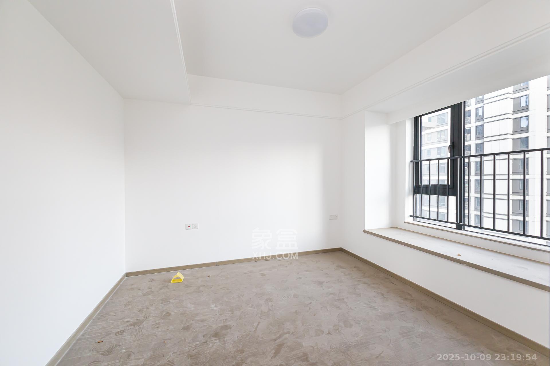 越秀湘江星汇城三期  4室2厅2卫    159.0万卧室